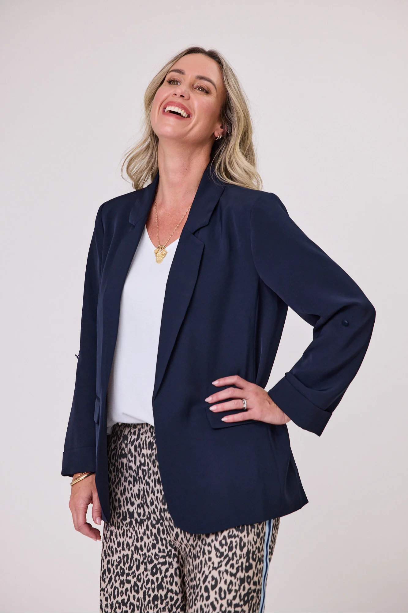 Gloss The Label Leone Blazer Navy - Image 5
