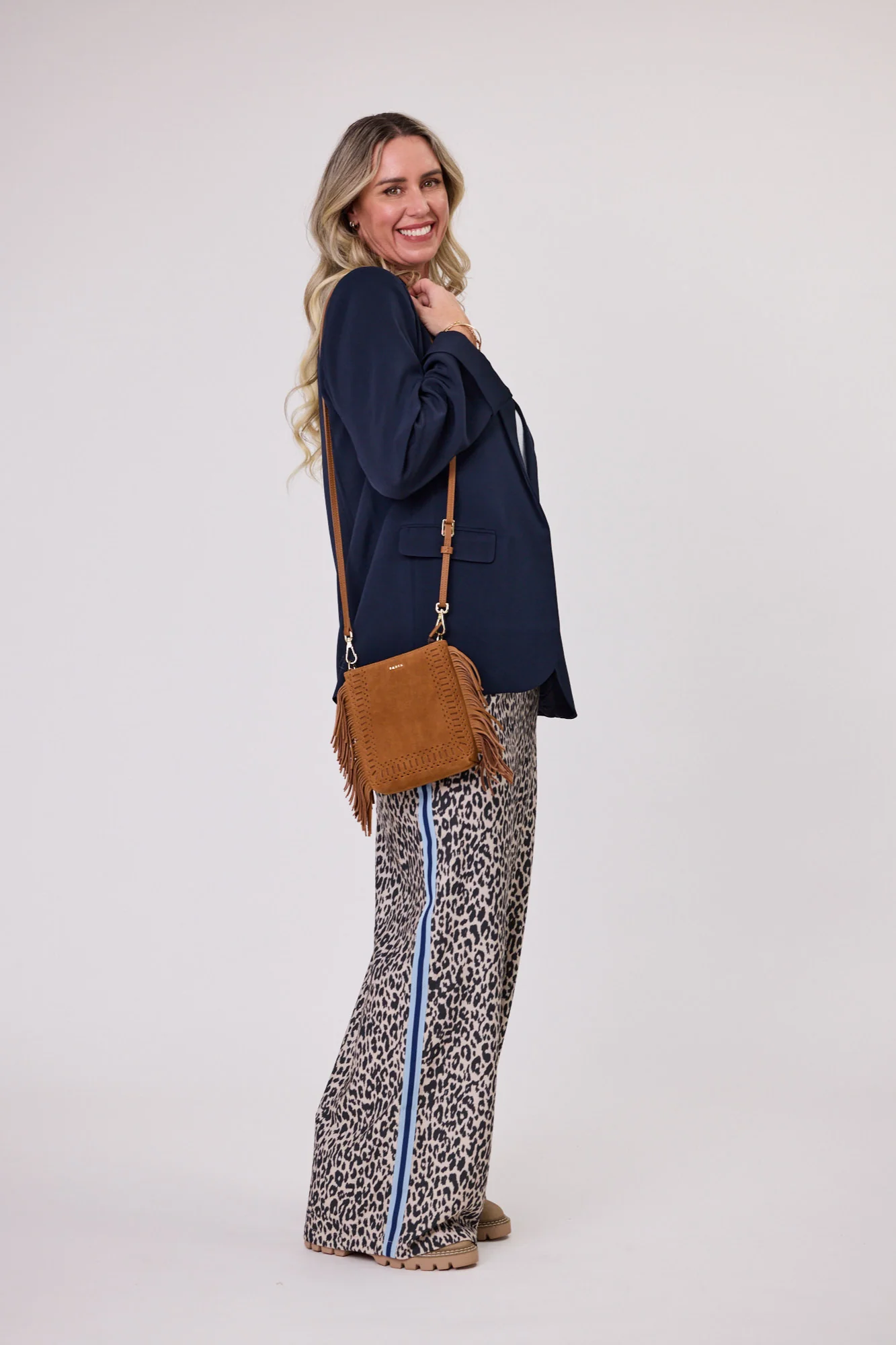 Gloss The Label Leone Blazer Navy - Image 6