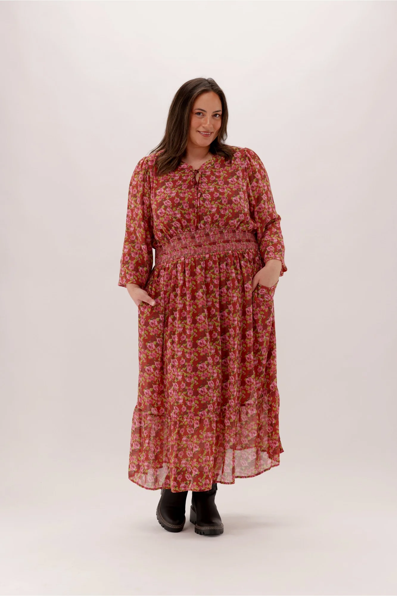 Gloss The Label Lindsay Shirred Waist Dress Wine Speckle Floral - Image 2