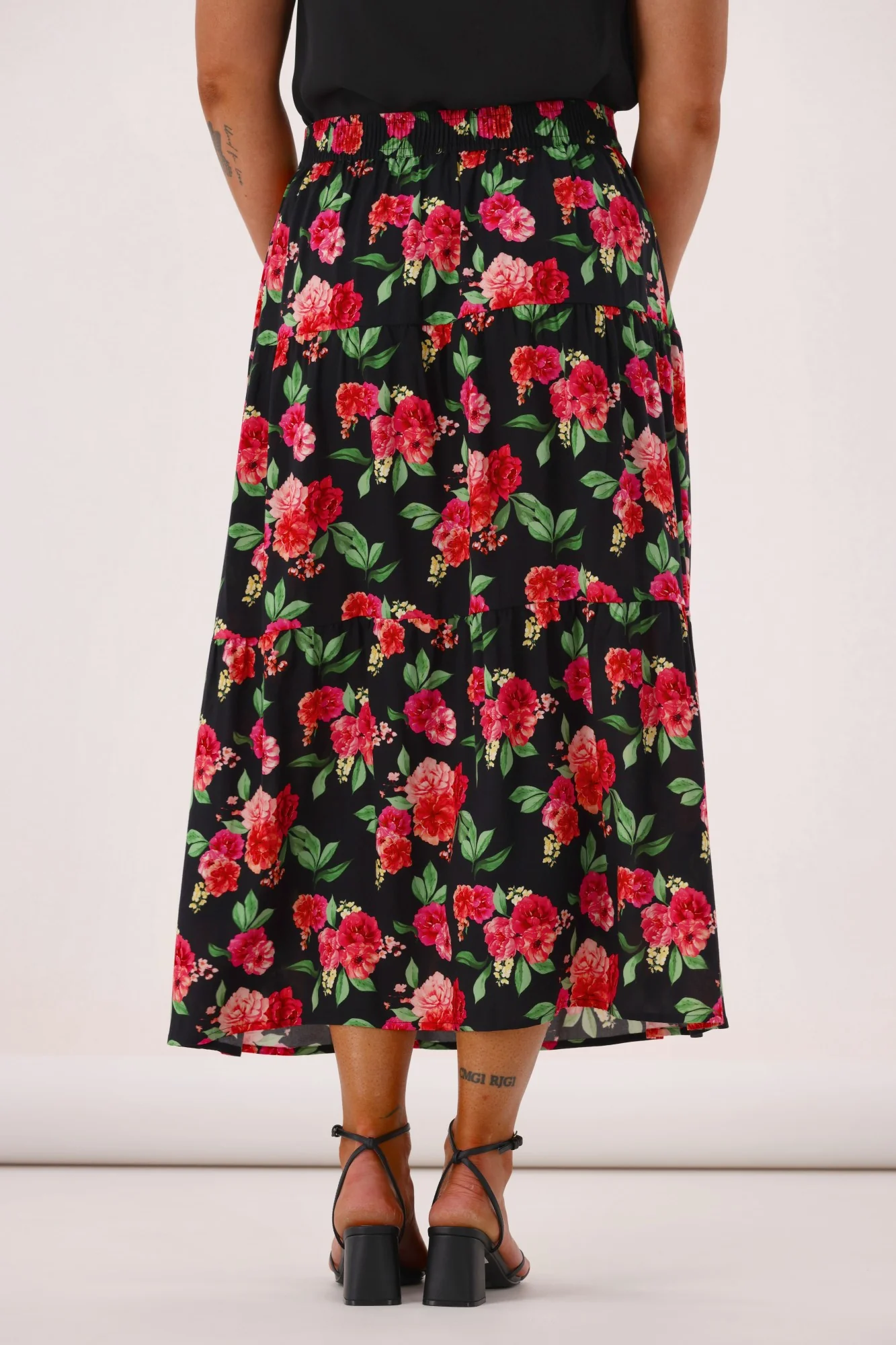 Gloss The Label Lucerne Rosewood Tiered Skirt Floral - Image 7
