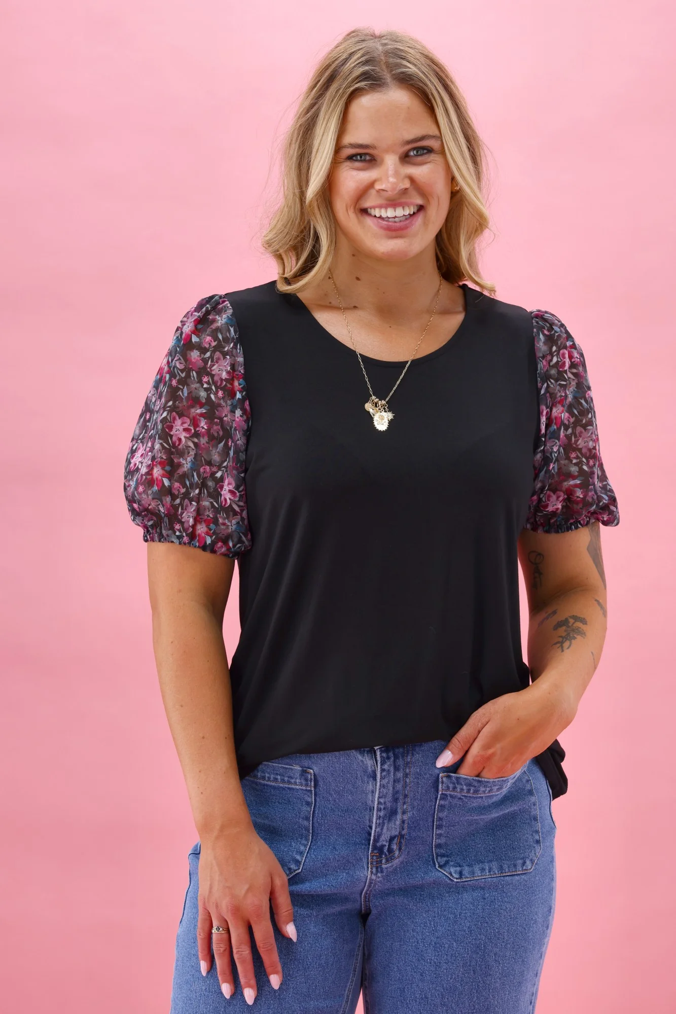 Gloss The Label Malina Contrast Sleeve Top Teal Pink Floral - Image 2