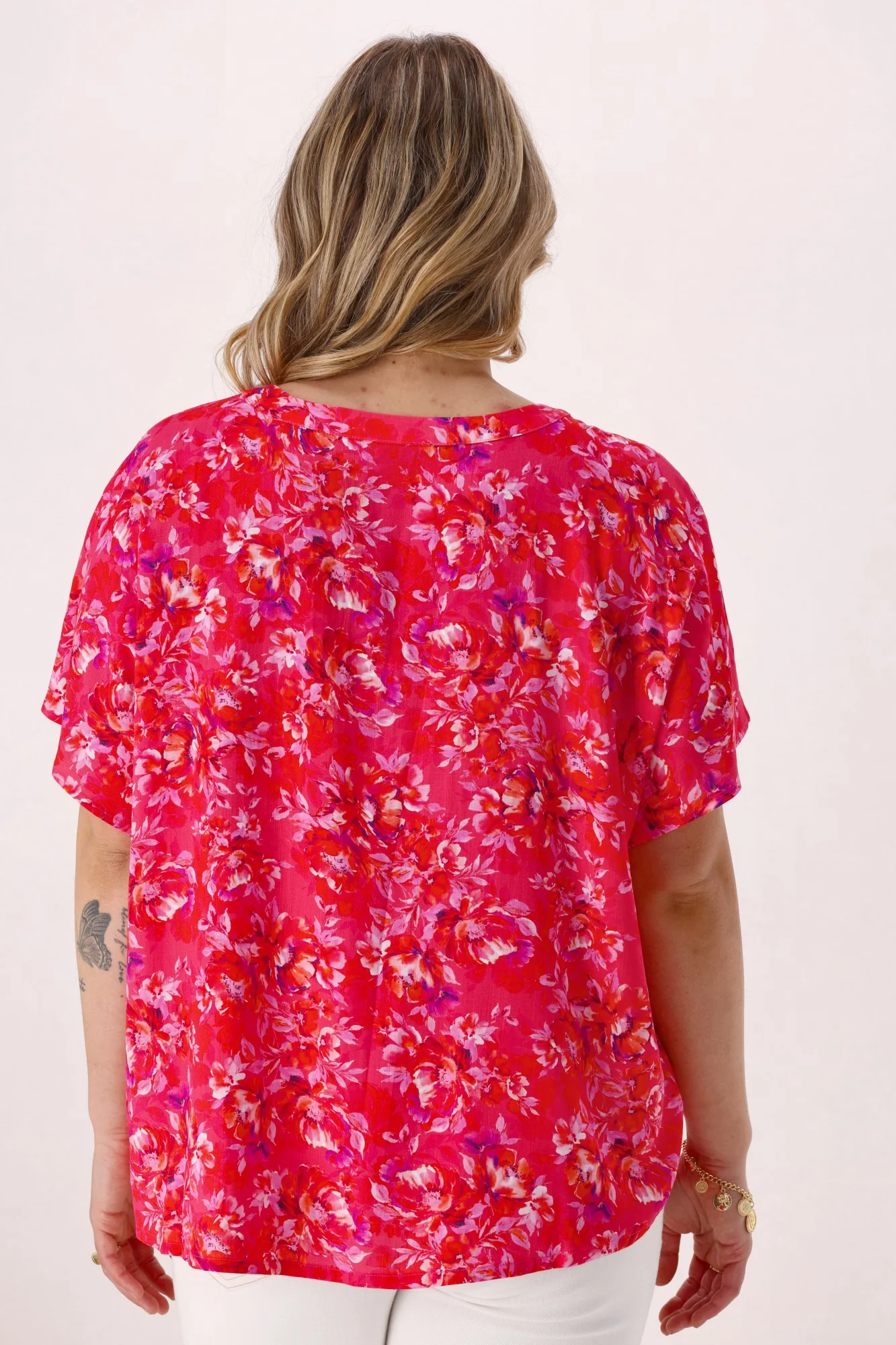 Gloss The Label Miro Top Red Pink Floral - Image 6
