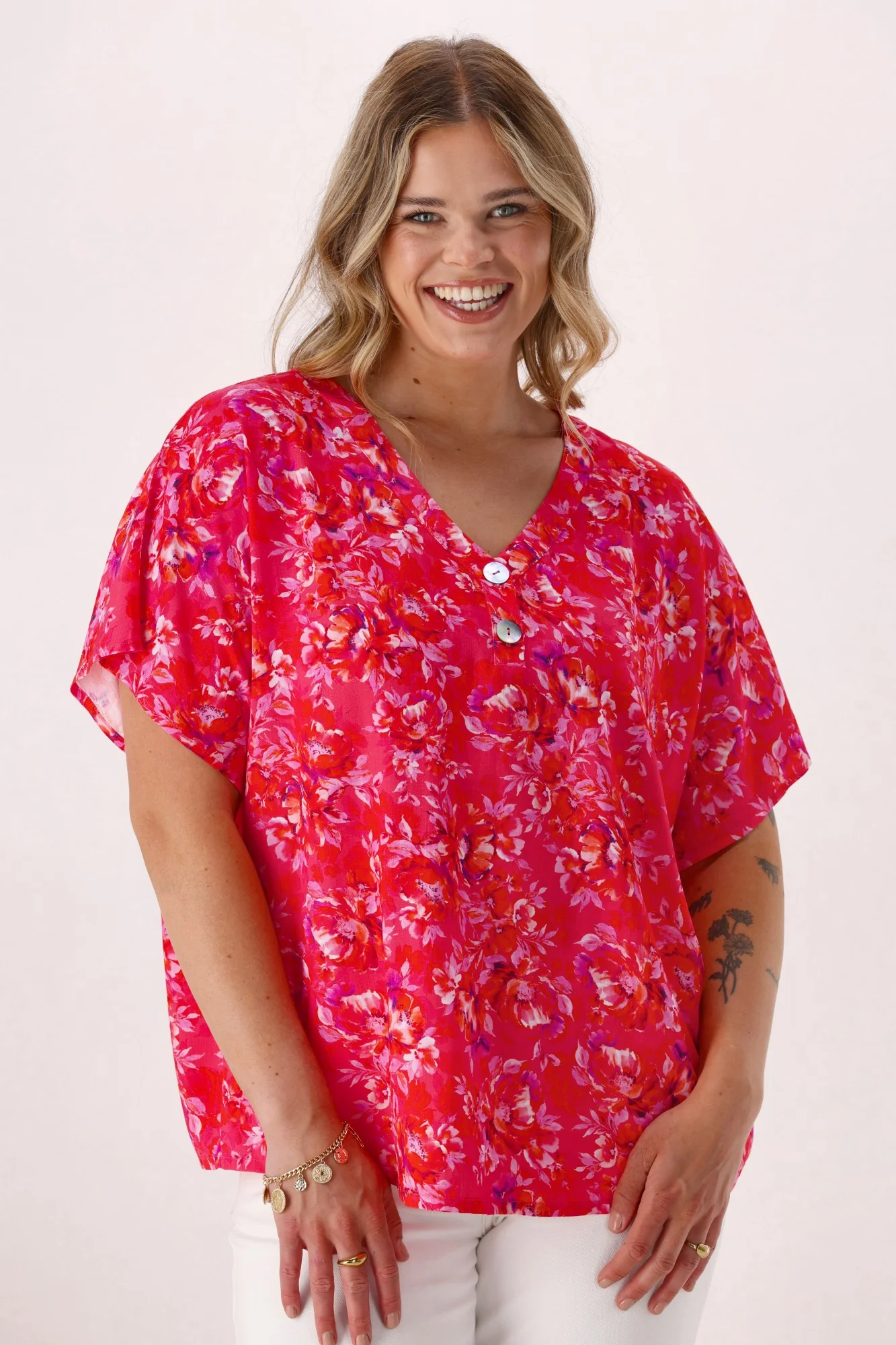 Gloss The Label Miro Top Red Pink Floral - Image 7