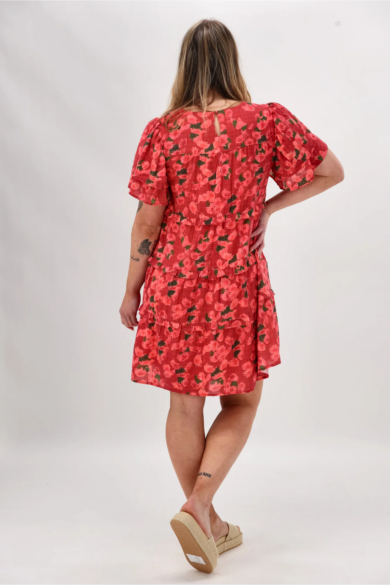 Gloss The Label Nayala Ruffle Tier Dress Coral Red Print - Image 6