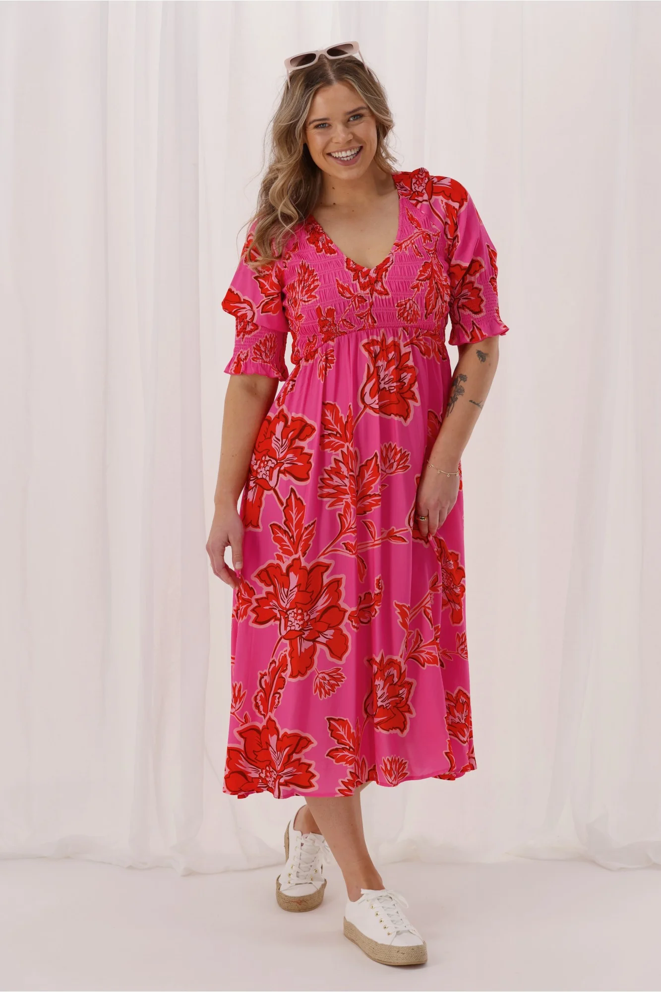 Gloss The Label Nell Dress Pink Print - Image 7