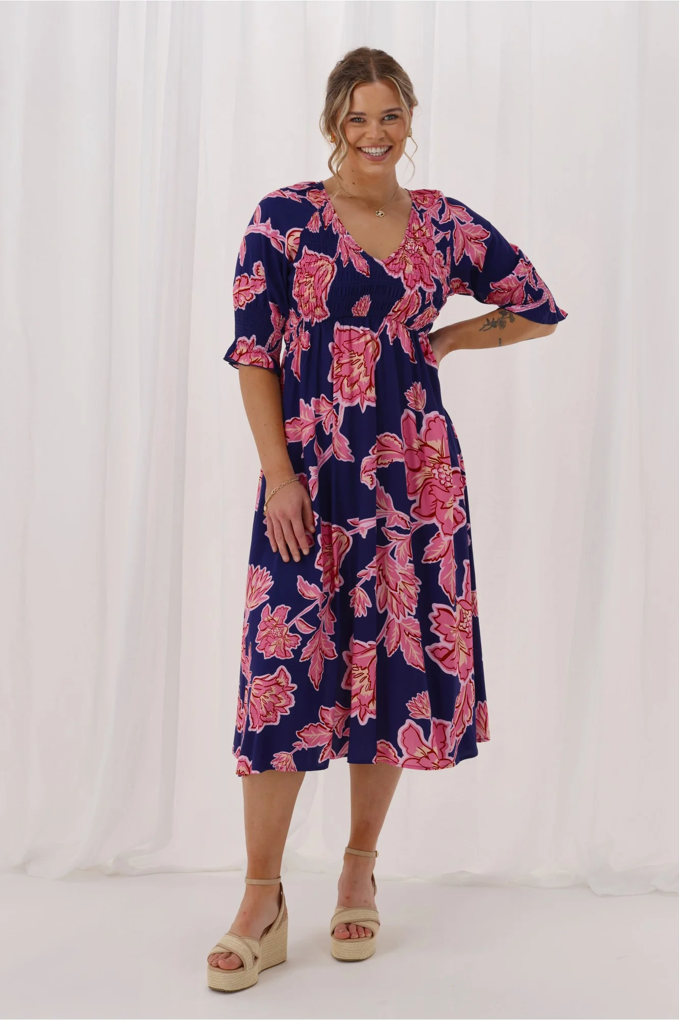 Gloss The Label Netty Dress Blue Print - Image 2