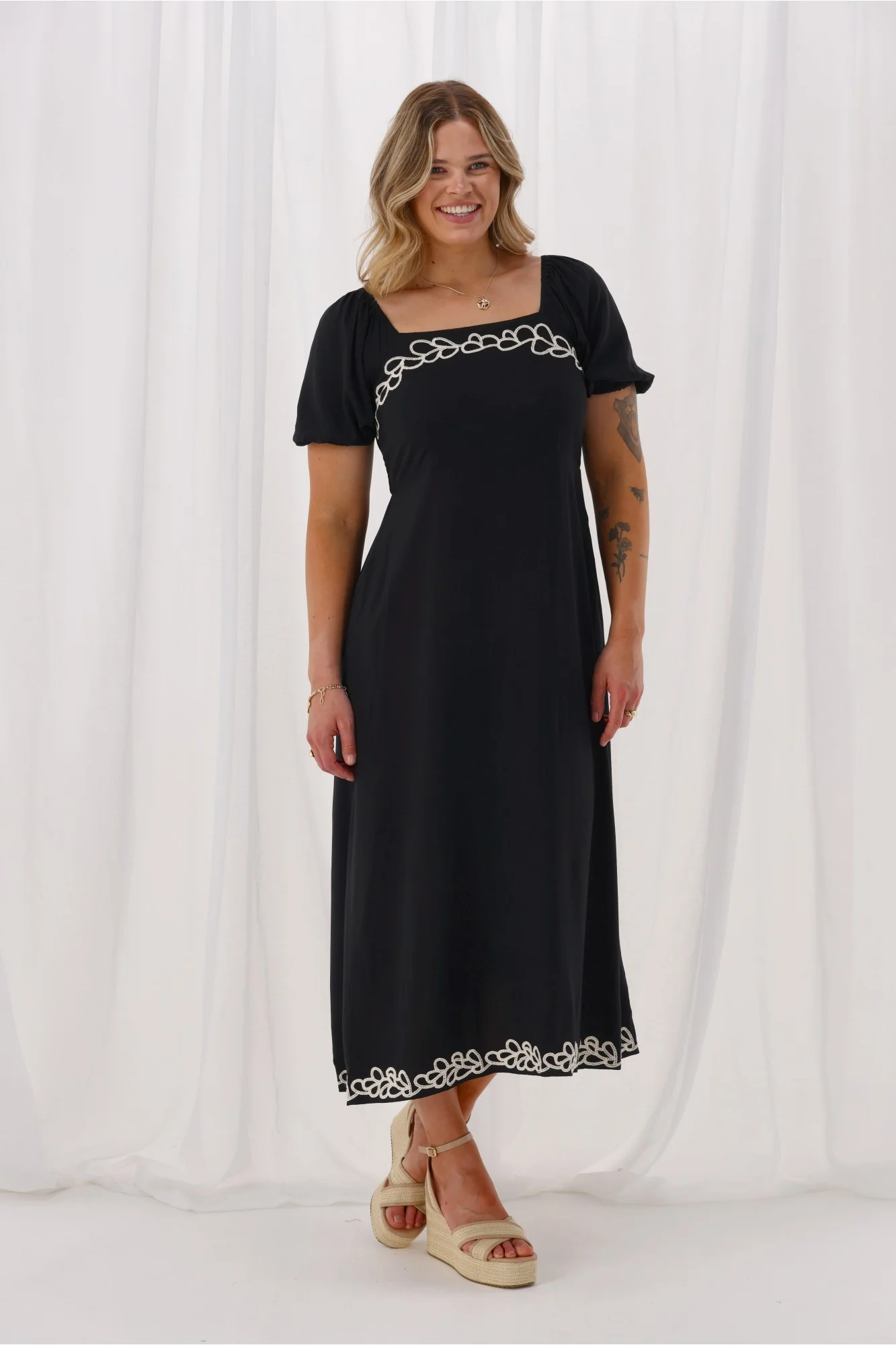 Gloss The Label Nyal Embroidered Dress Black - Image 3
