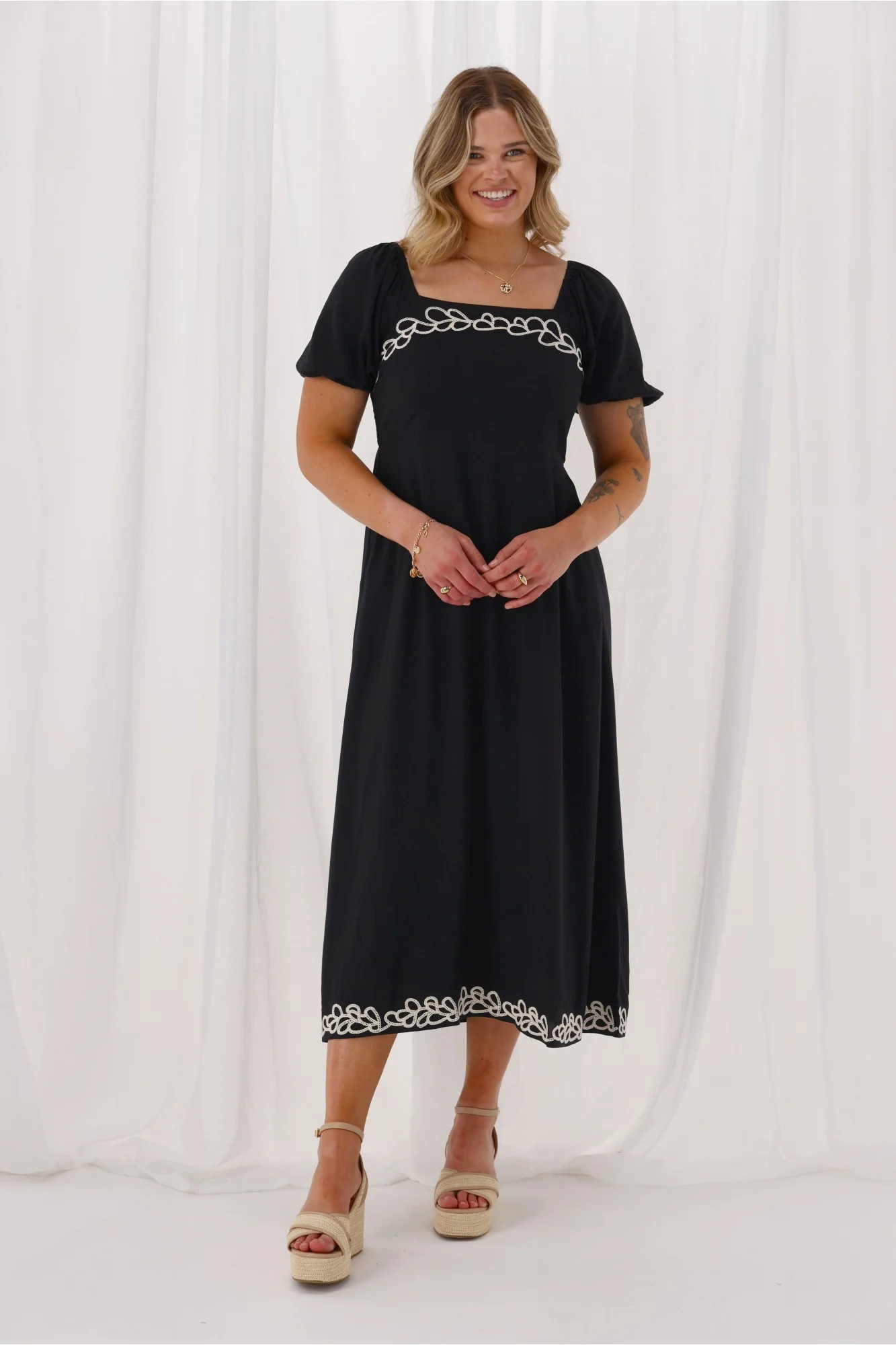 Gloss The Label Nyal Embroidered Dress Black - Image 4
