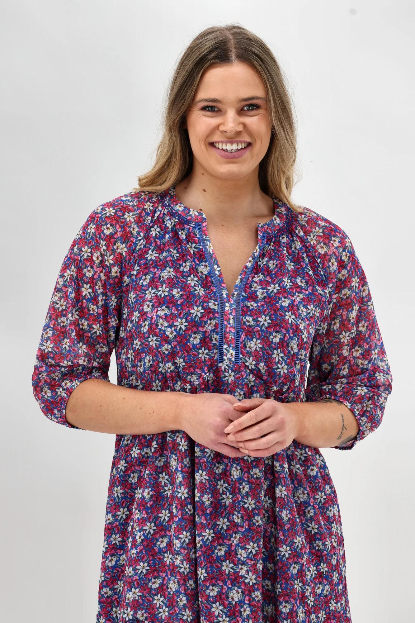 Gloss The Label Barter Empire Dress Pink Floral - Image 3