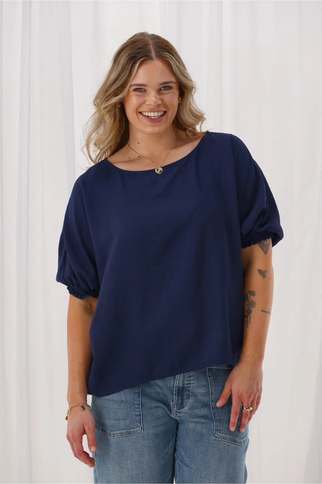 Gloss The Label Ottilie Top Navy - Image 3