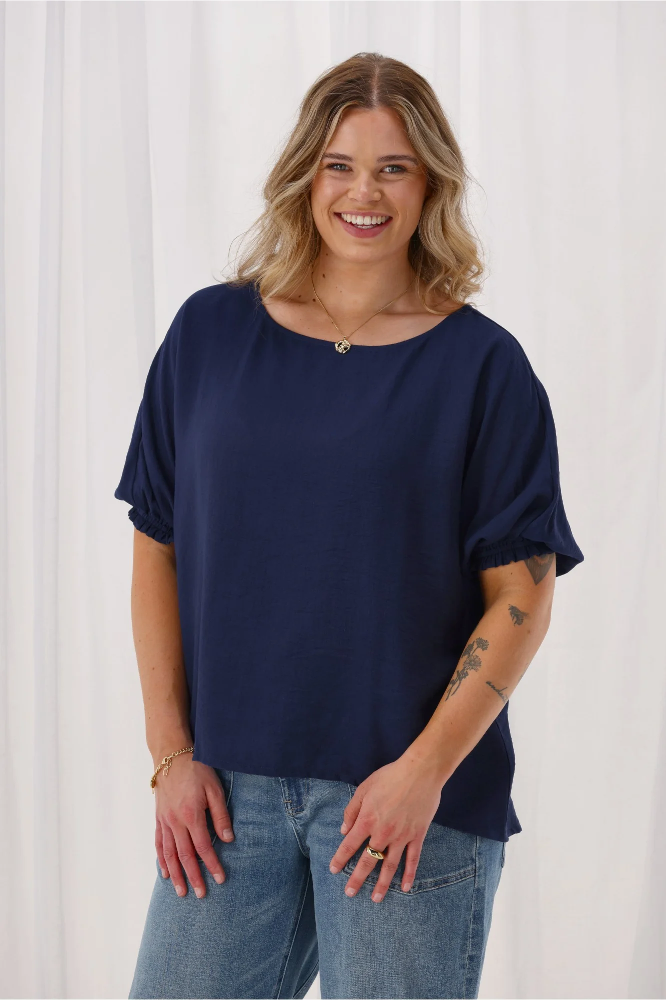 Gloss The Label Ottilie Top Navy - Image 6