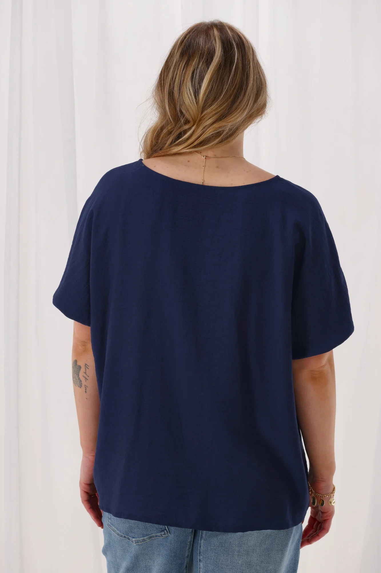 Gloss The Label Ottilie Top Navy - Image 7