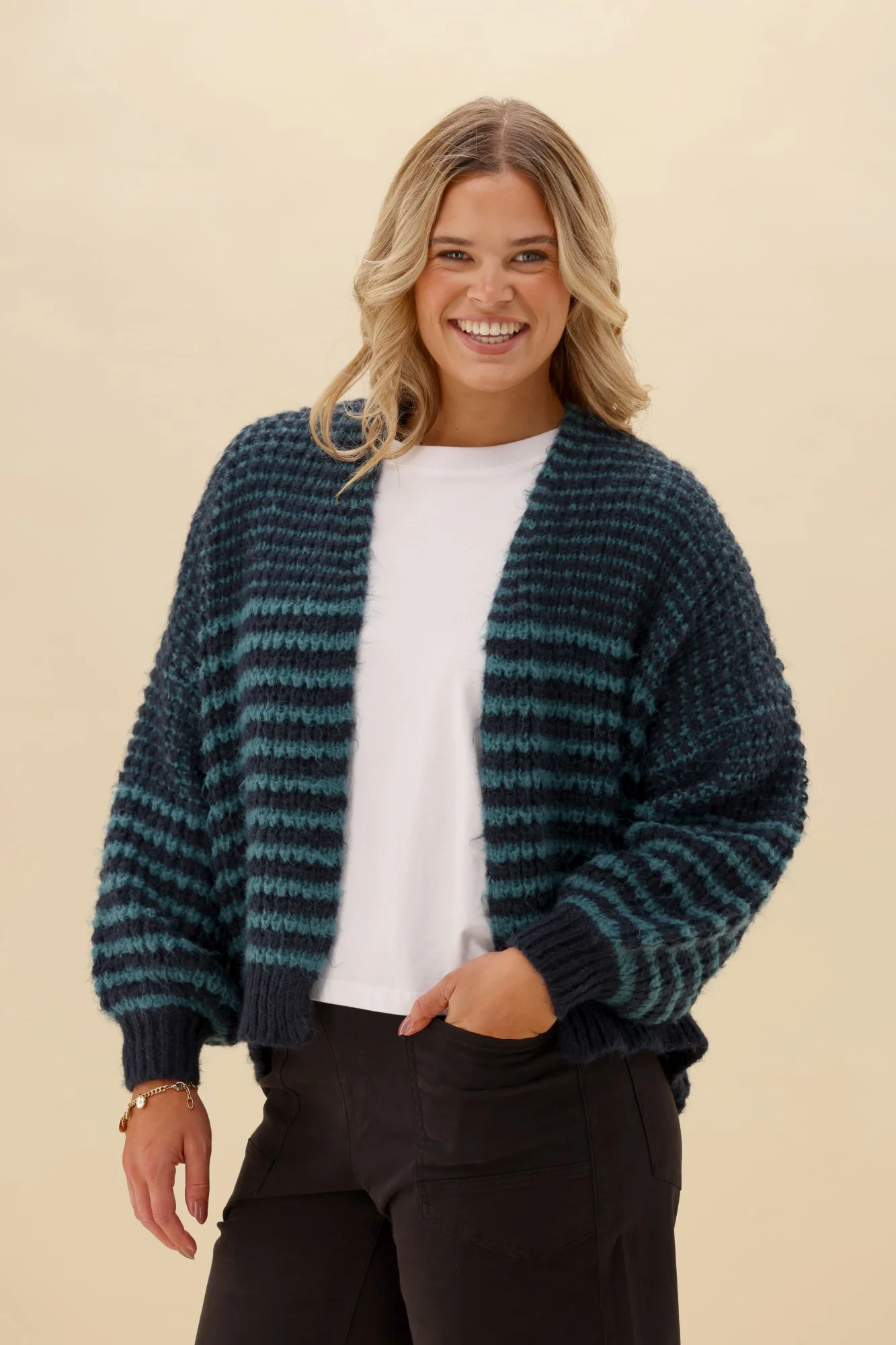Gloss the Label Perdita Cardigan Teal - Image 3