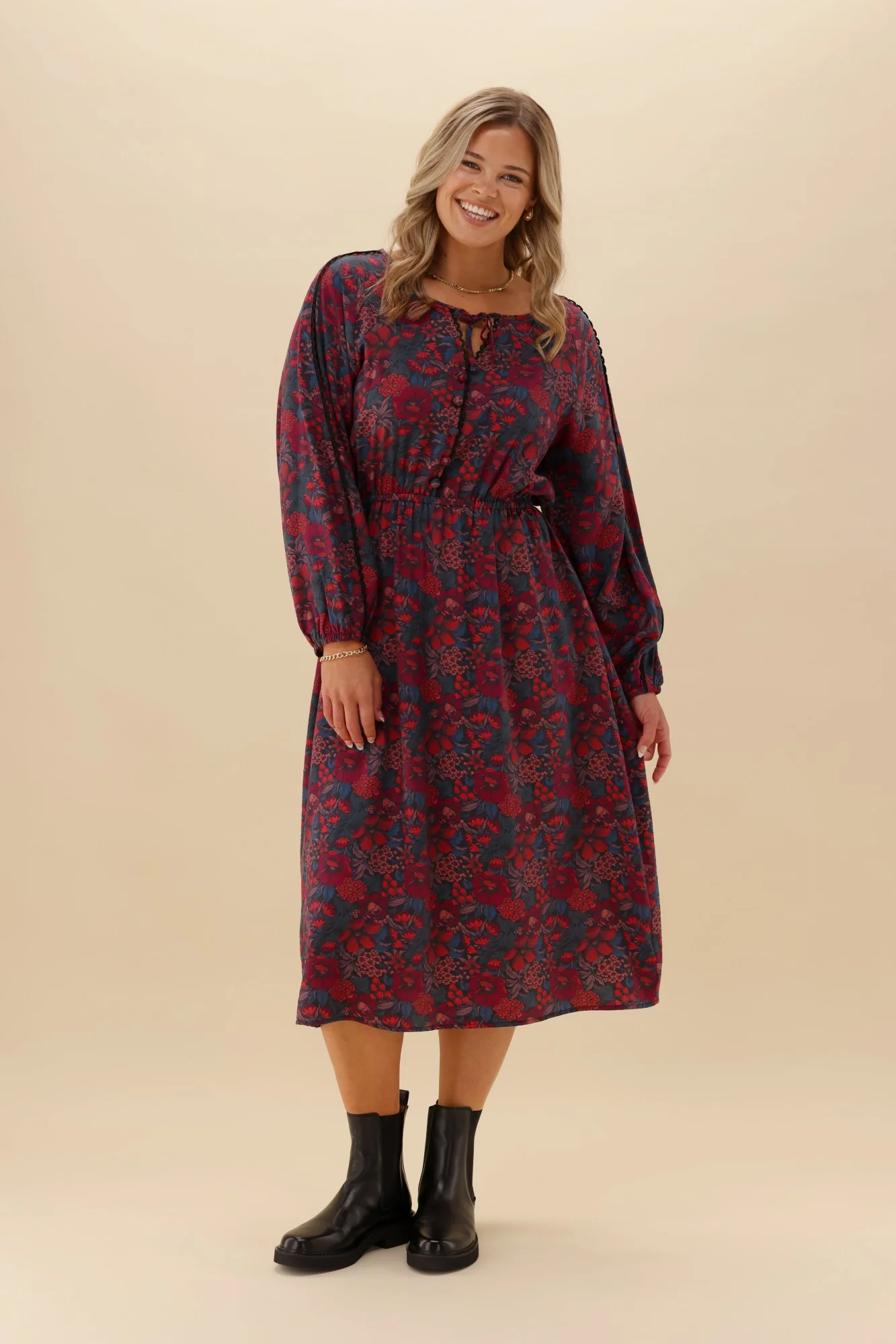 Gloss The Label Quaneil Shirred Waist Dress Twilight Floral - Image 6