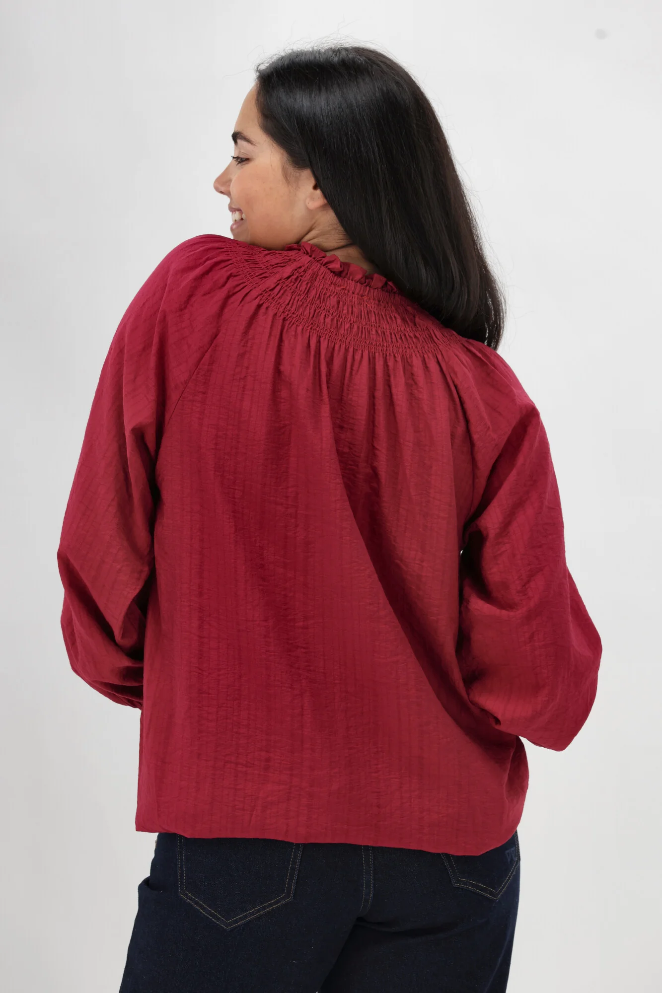 Gloss The Label Raewyn Shirred Neck Top Cranberry - Image 7