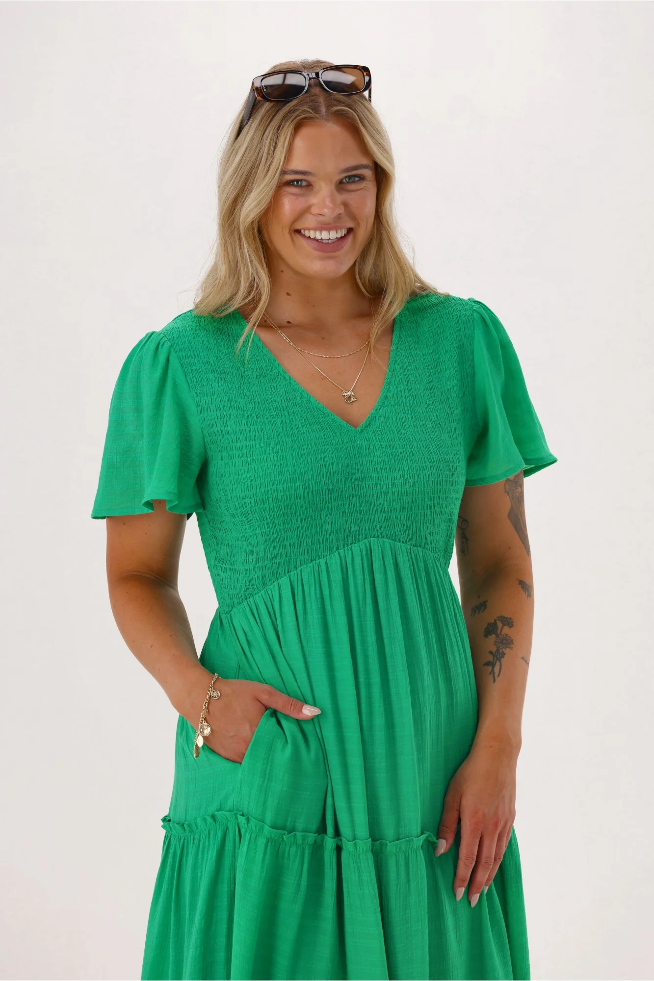 Gloss The Label Reverie Midi Dress Green - Image 2