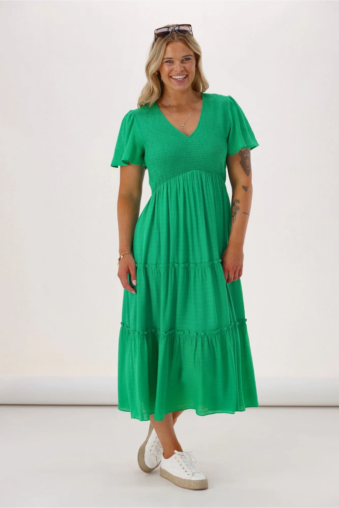 Gloss The Label Reverie Midi Dress Green - Image 3