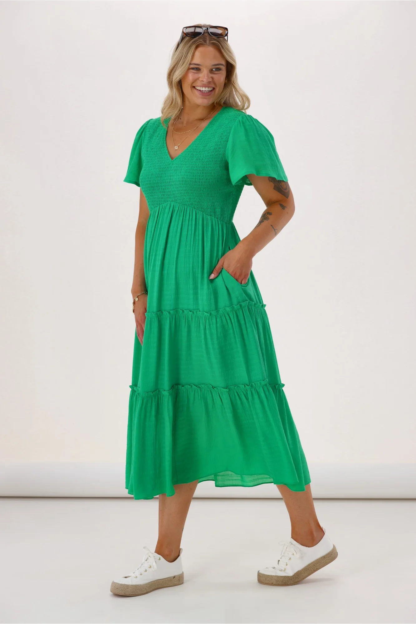 Gloss The Label Reverie Midi Dress Green - Image 5