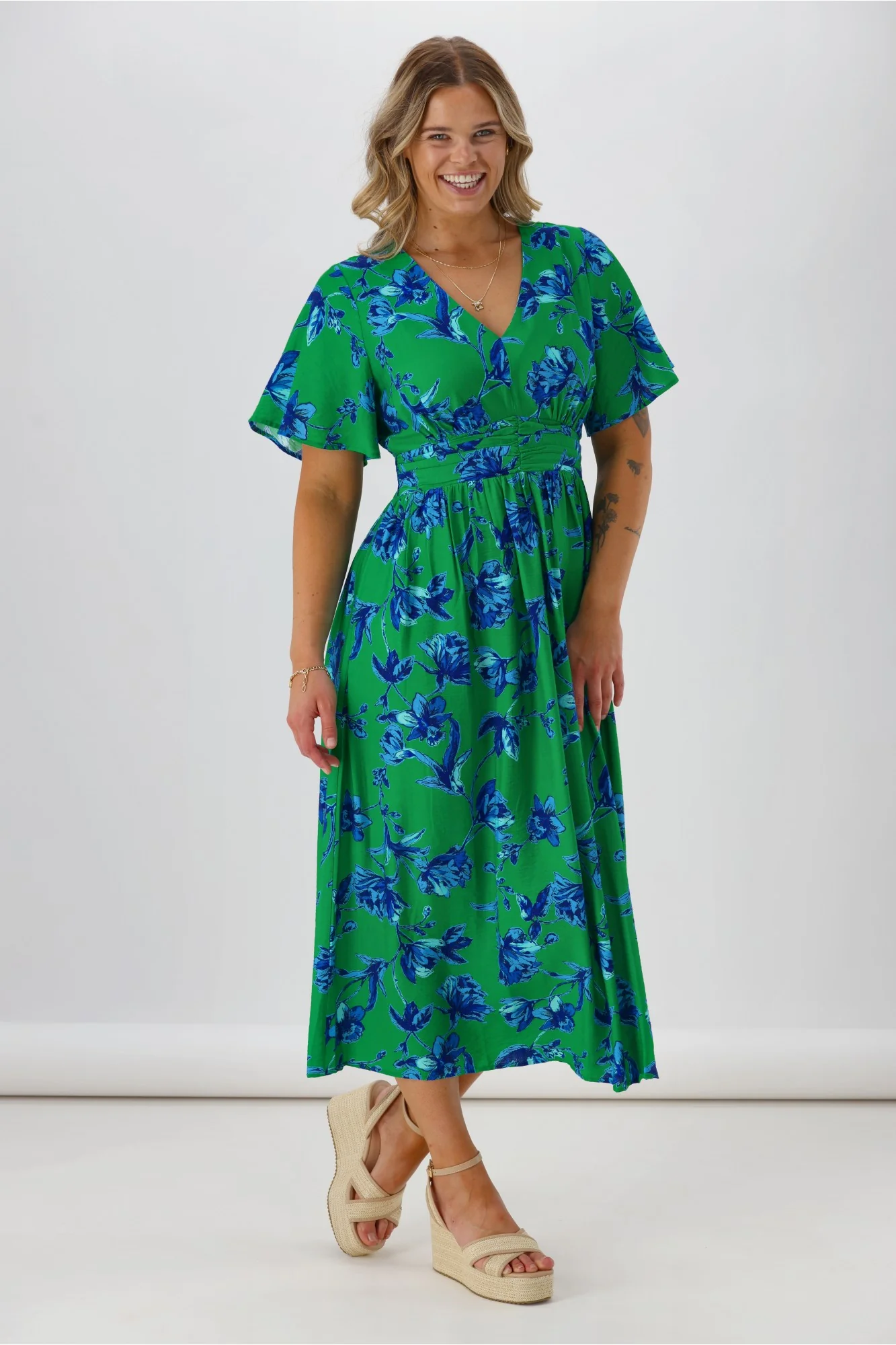 Gloss The Label Rohan Flutter Sleeve Dress Green Floral - Image 3