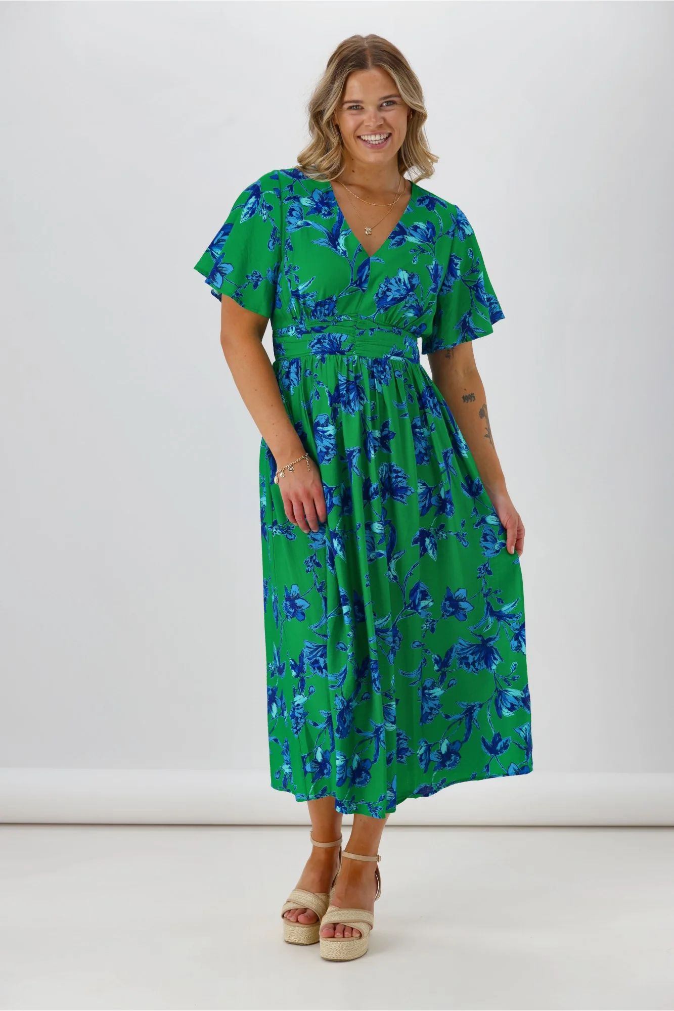 Gloss The Label Rohan Flutter Sleeve Dress Green Floral - Image 4