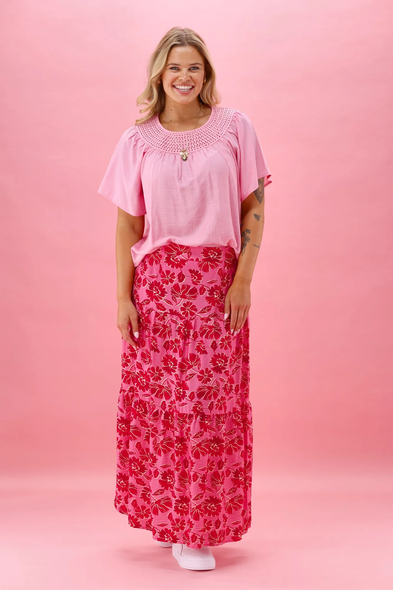 Gloss The Label Rosalie Tiered Skirt Red Pink Floral - Image 7