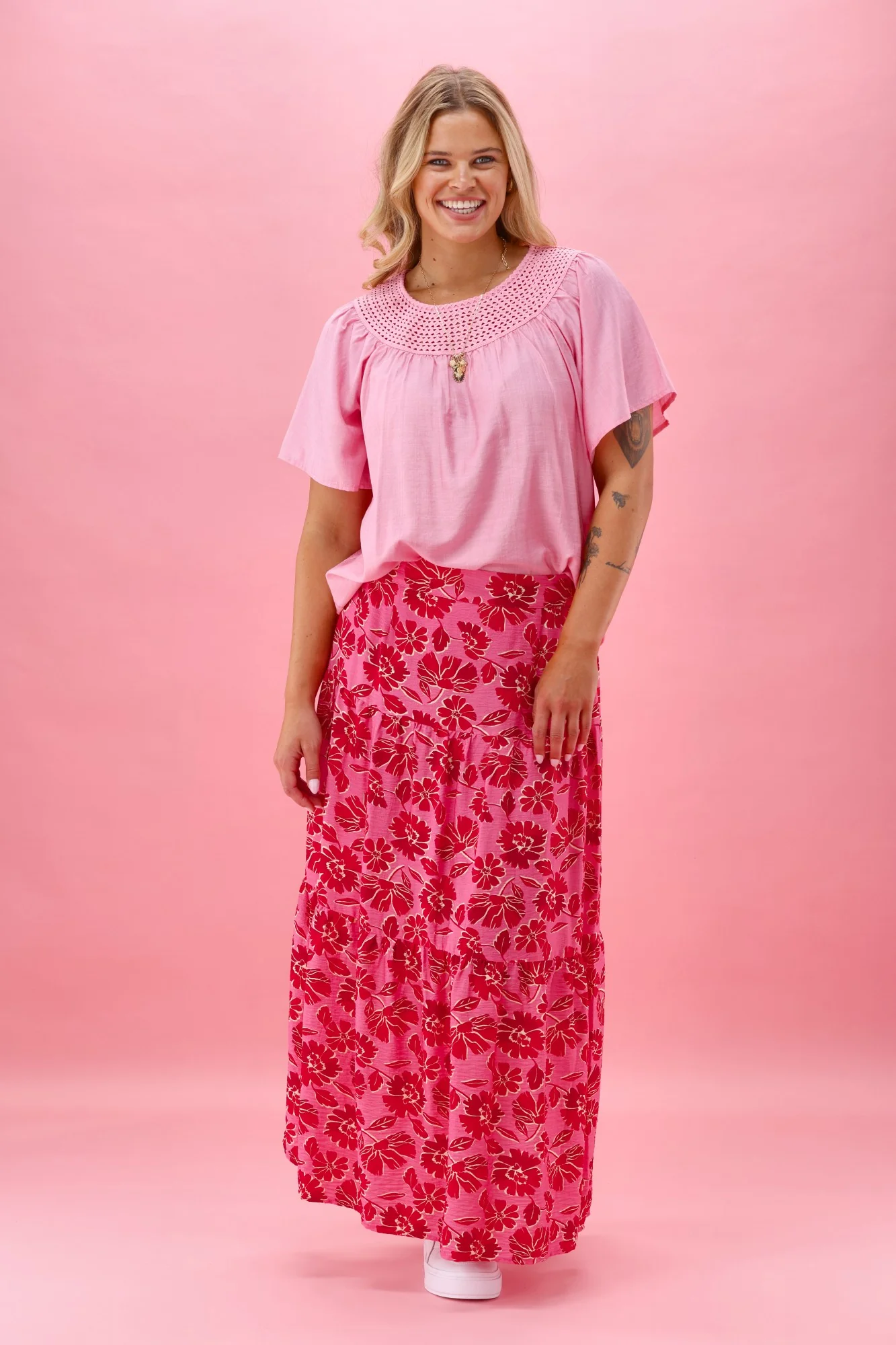 Gloss The Label Rosalie Tiered Skirt Red Pink Floral - Image 8