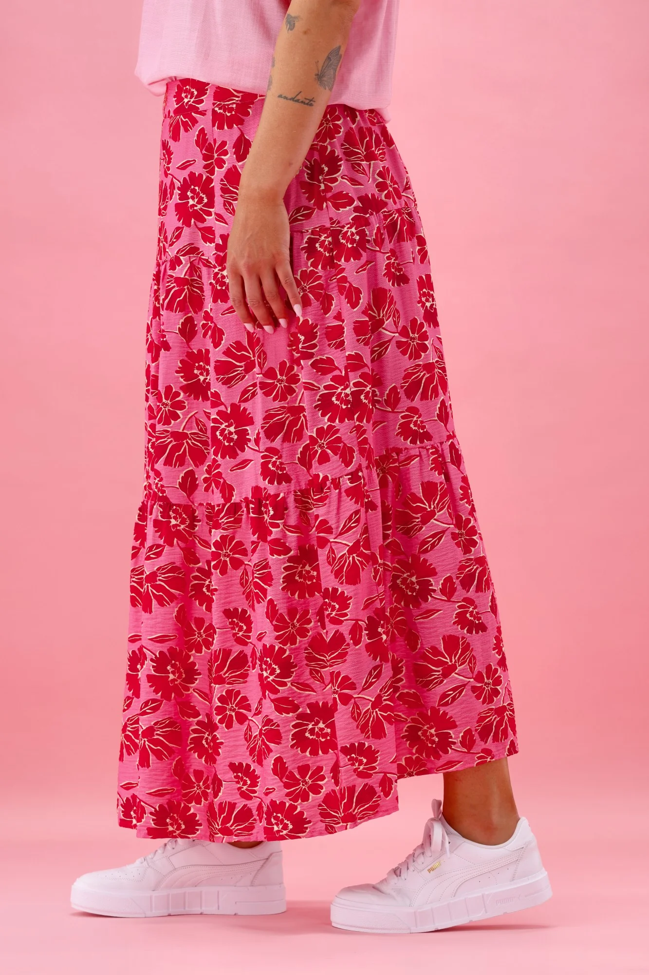 Gloss The Label Rosalie Tiered Skirt Red Pink Floral - Image 9