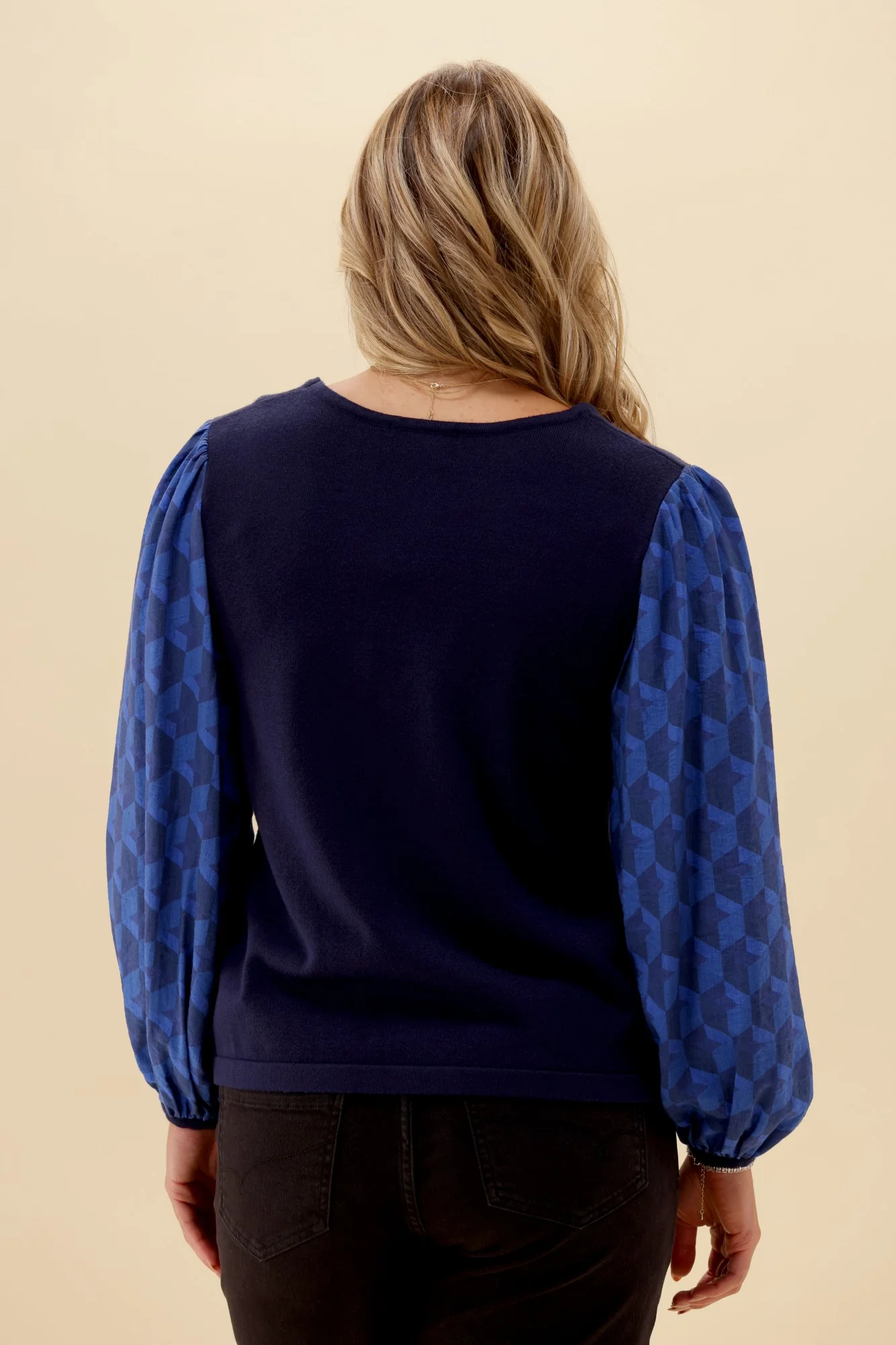 Gloss The Label Sable Top Navy Geo print - Image 7