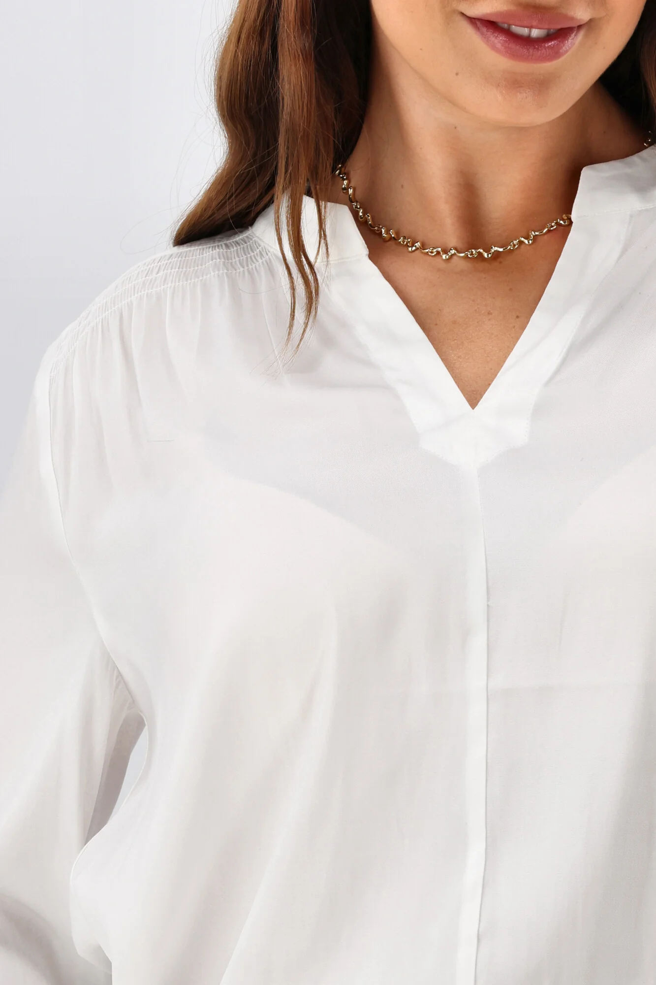 Gloss the Label Sattva Shirred Detail Blouse Natural - Image 2