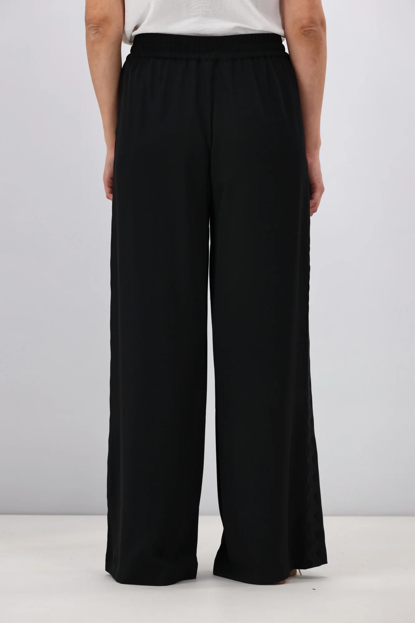 Gloss the Label Shayleigh Ric Rac Pant Black - Image 7