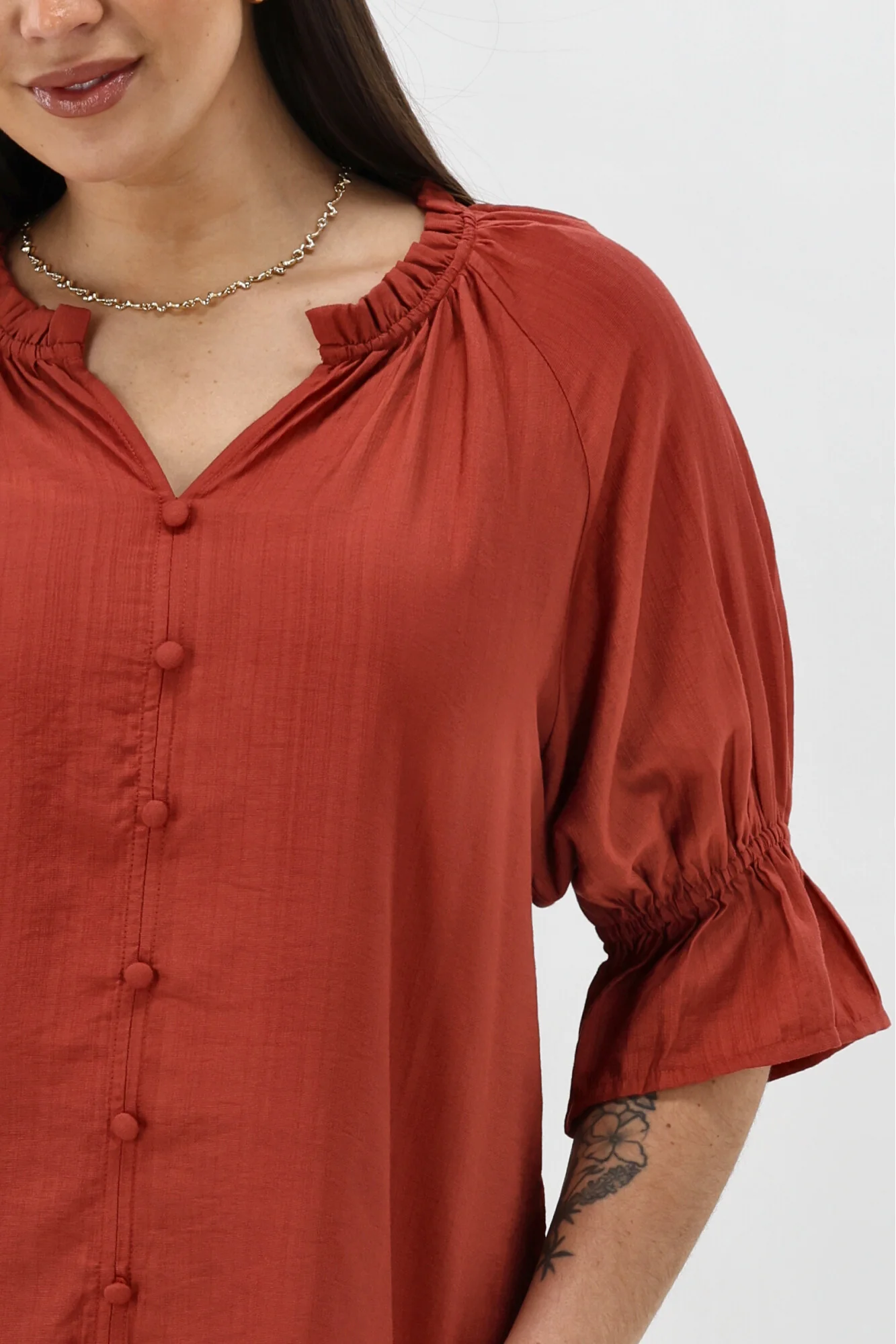 Gloss The Label Sophia Ruffle Neck Blouse Rust - Image 6