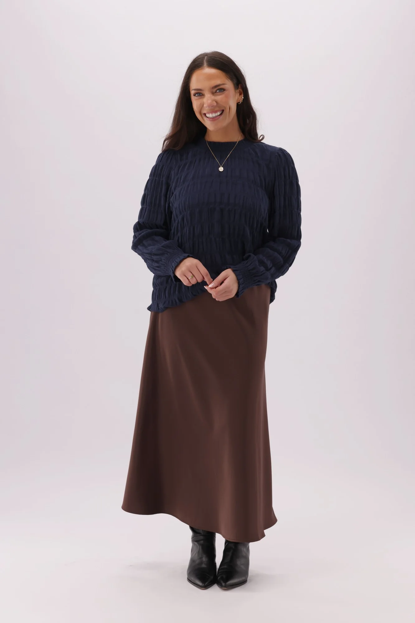 Gloss The Label Sulley Satin Skirt Chocolate - Image 3