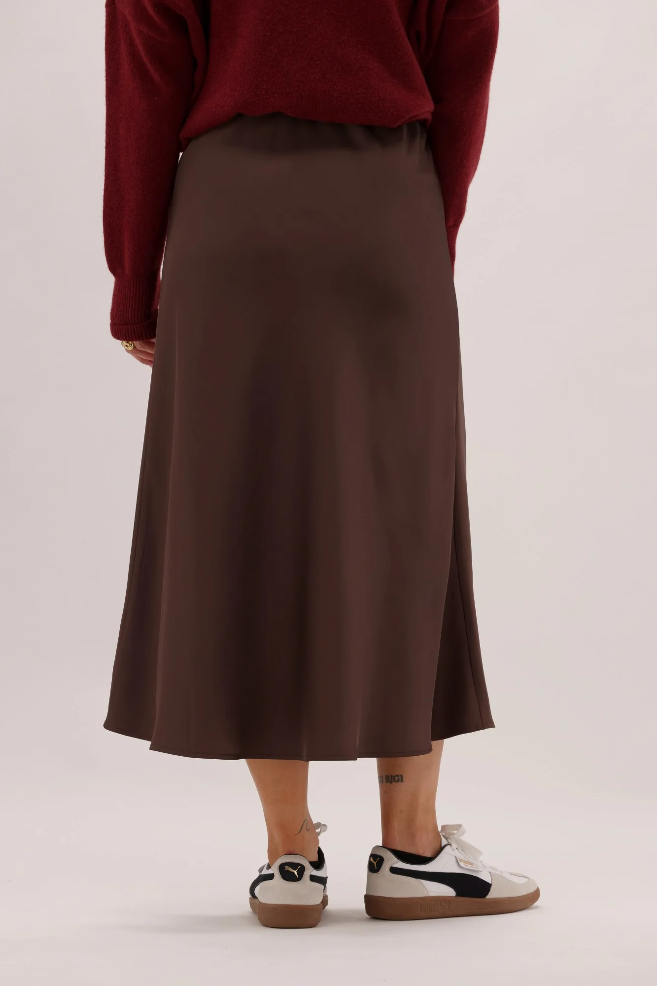 Gloss The Label Sulley Satin Skirt Chocolate - Image 7