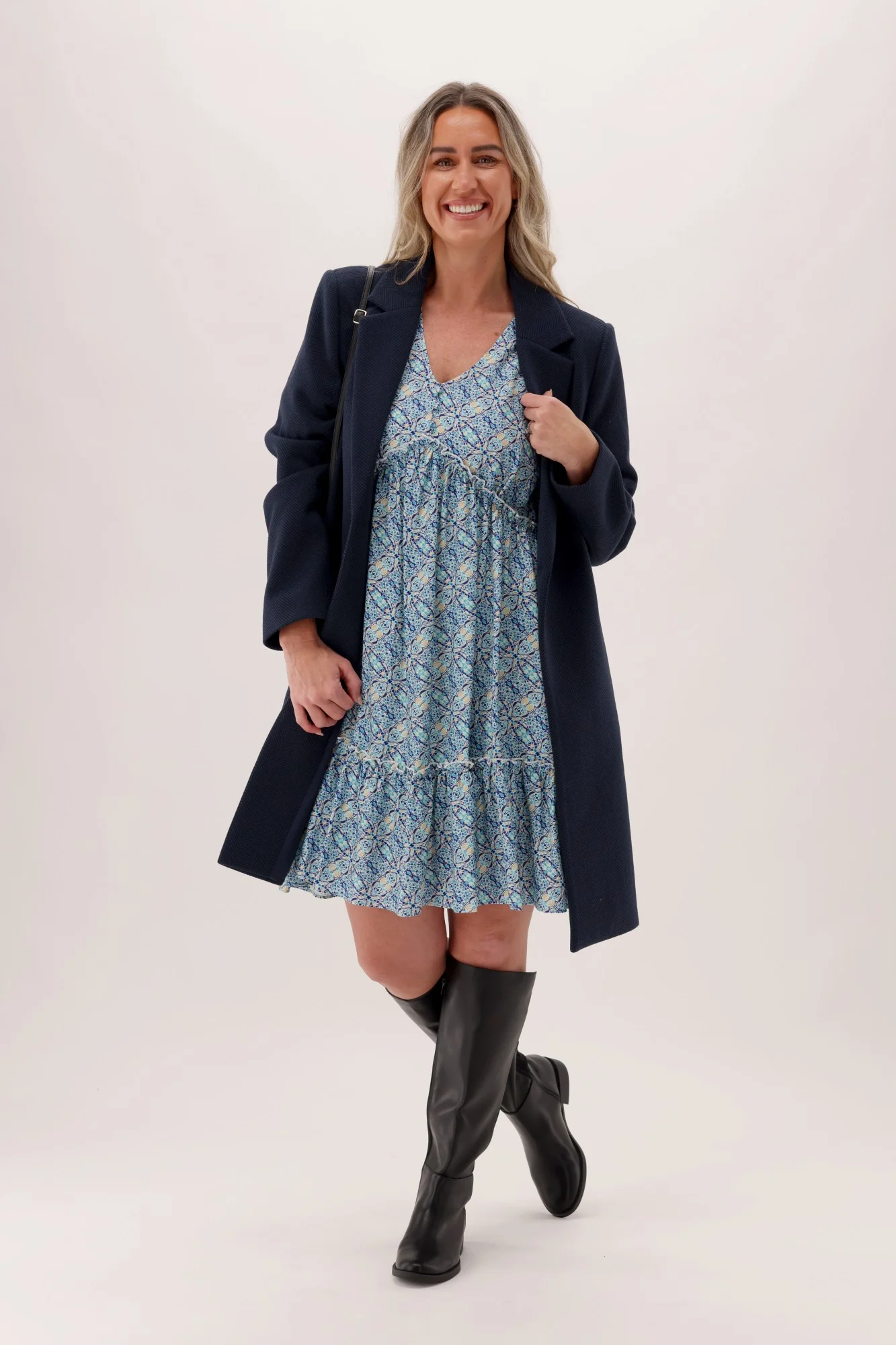 Gloss The Label Talephi Dress Blue Print - Image 4