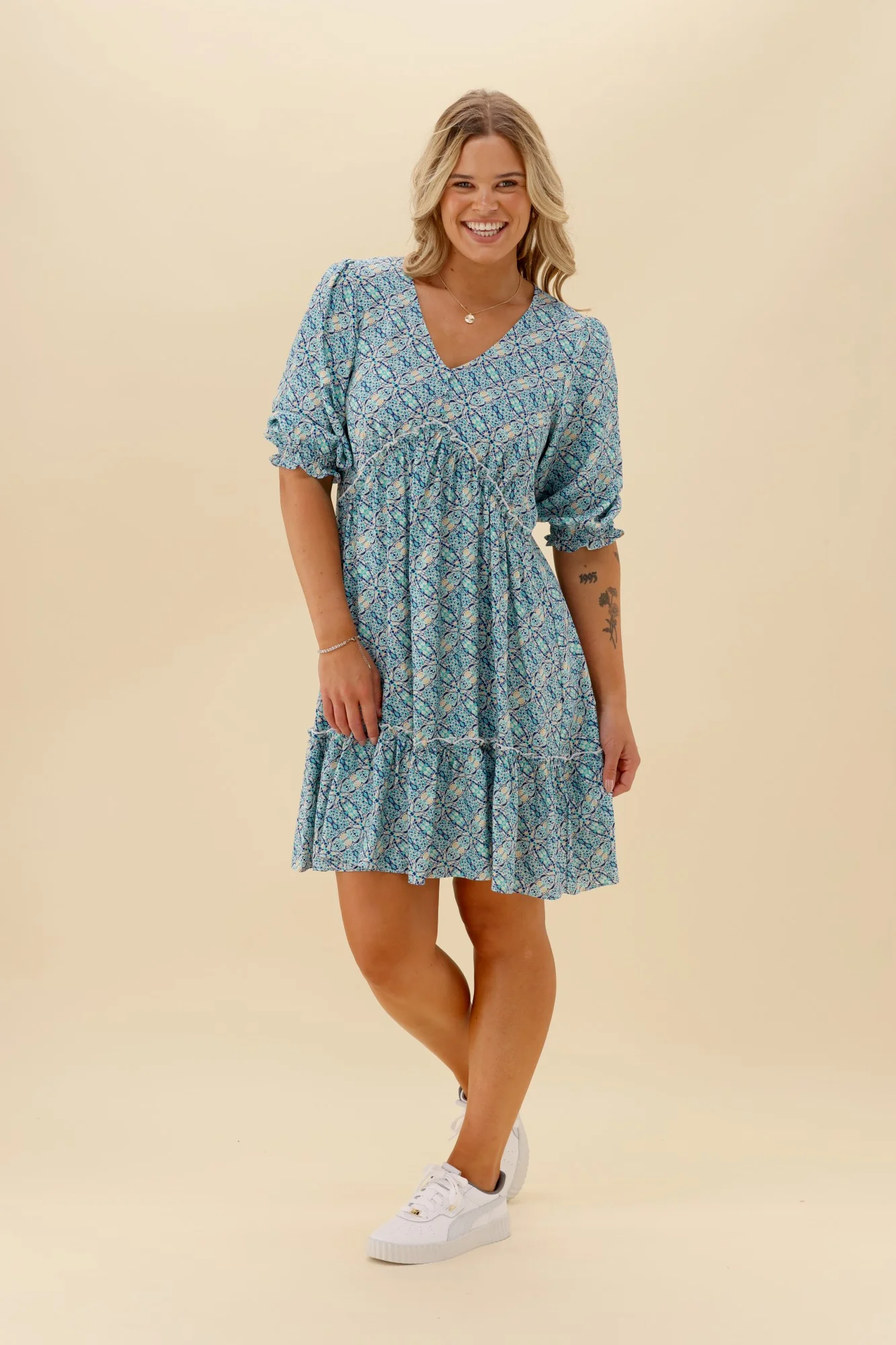 Gloss The Label Talephi Dress Blue Print - Image 5