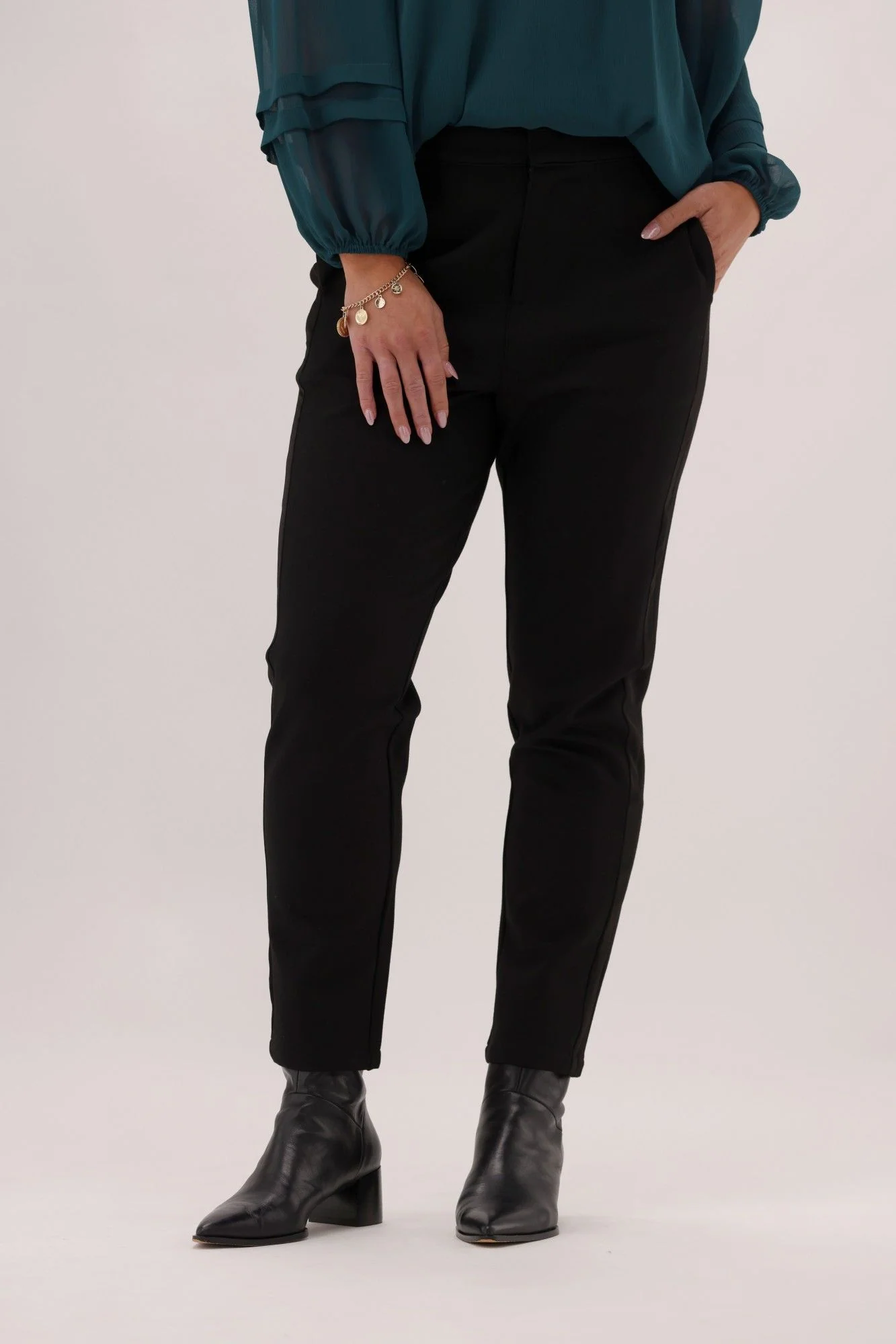 Gloss The Label Tuxedo Pant Black - Image 4