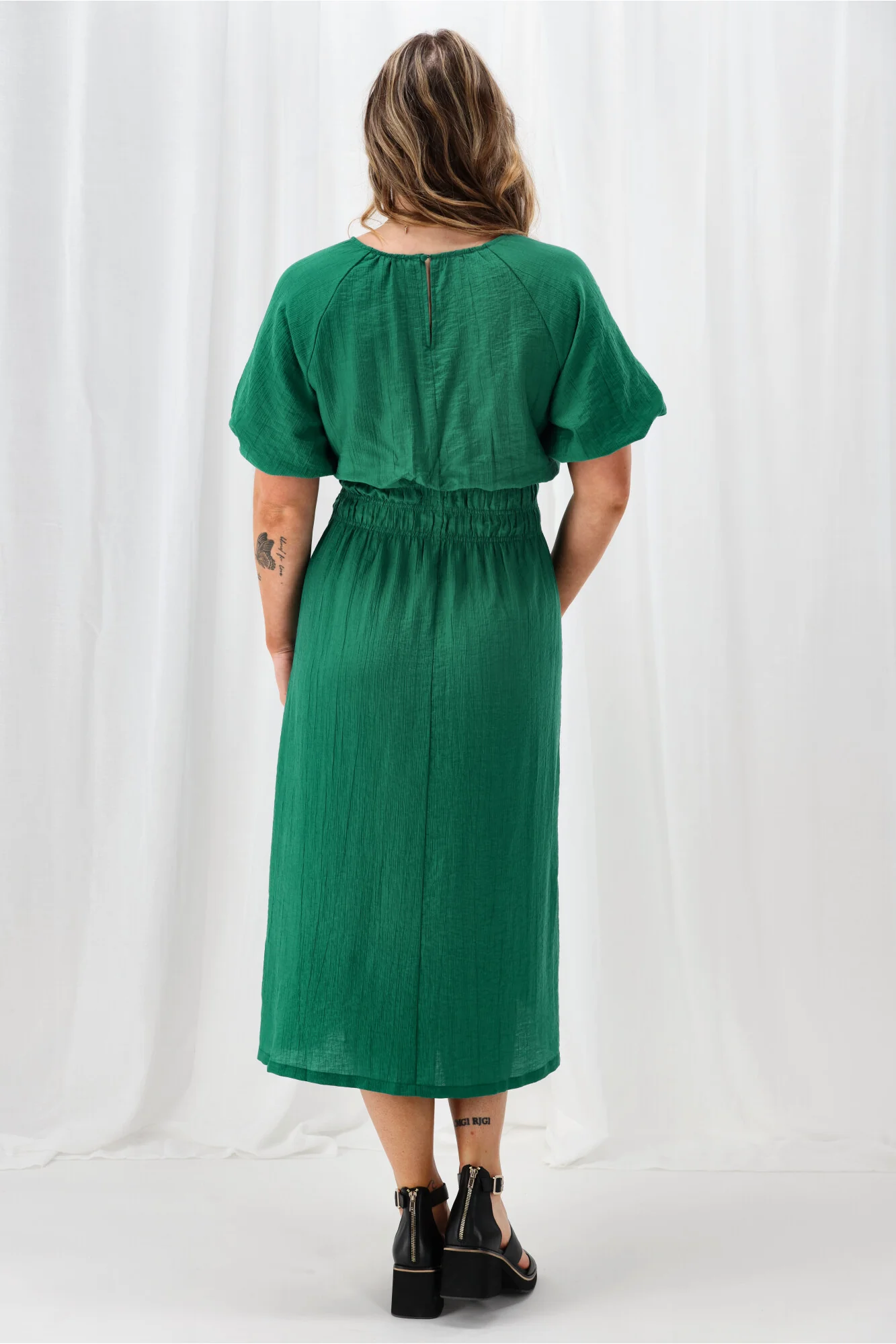 Gloss The Label Twilight Shirred Waist Dress Green - Image 7