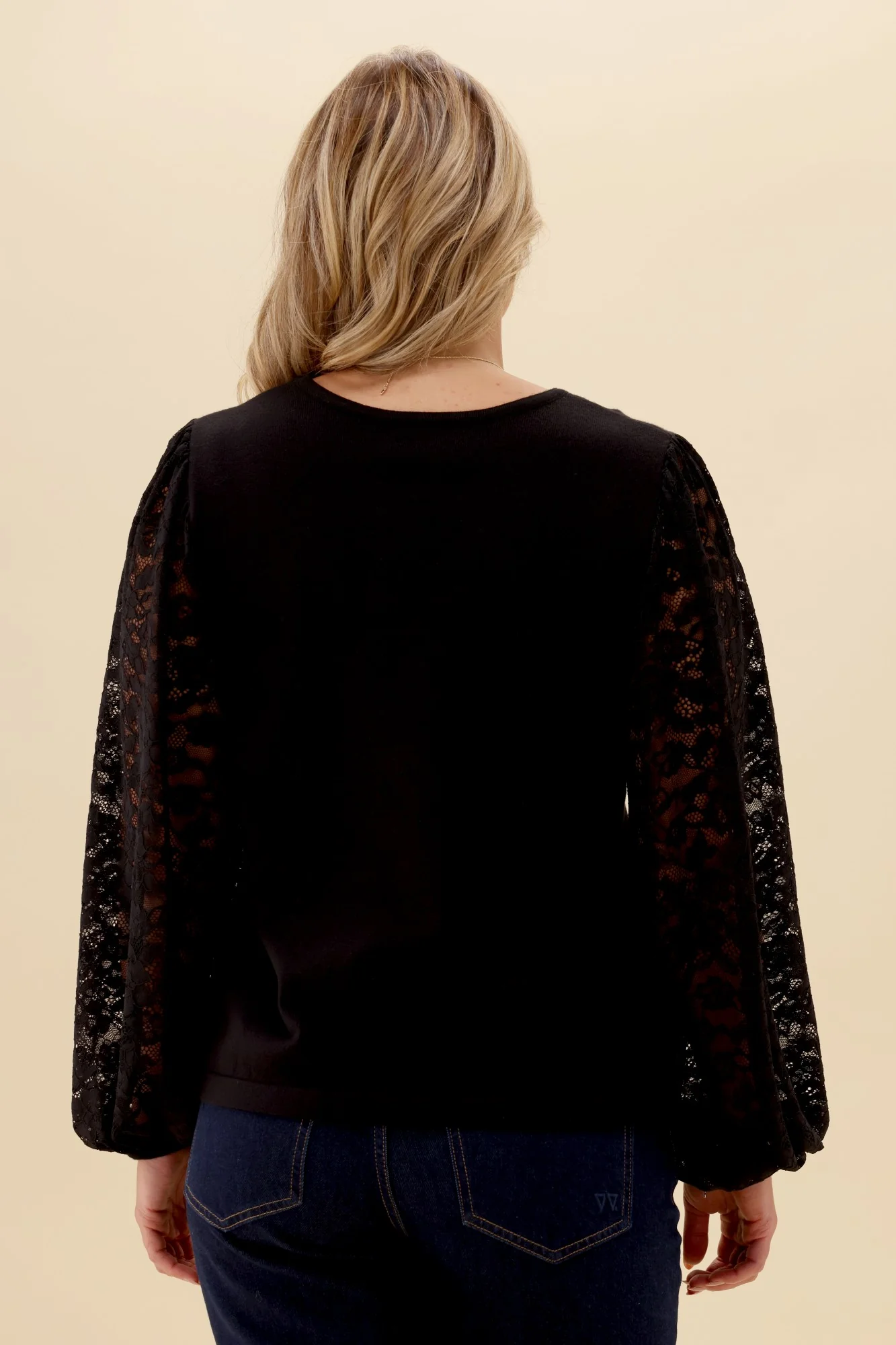 Gloss The Label Zariza Top Black - Image 6