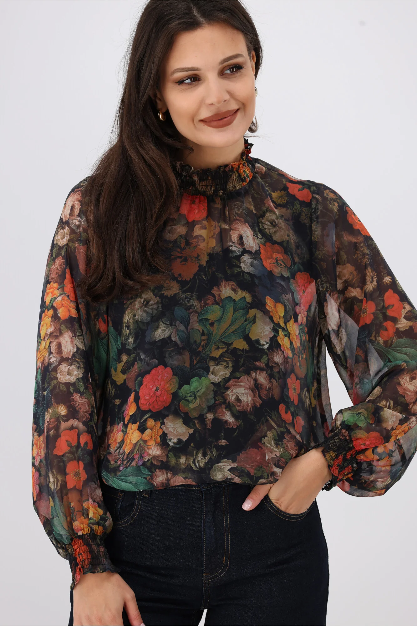 Gloss The Label Zeyna Shirred Neck Top Floral Print - Image 4