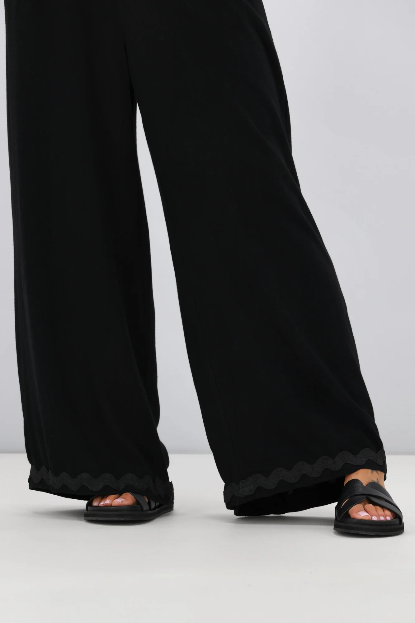 Grace & Co Ric Rac Trim Linen Pants Black - Image 4