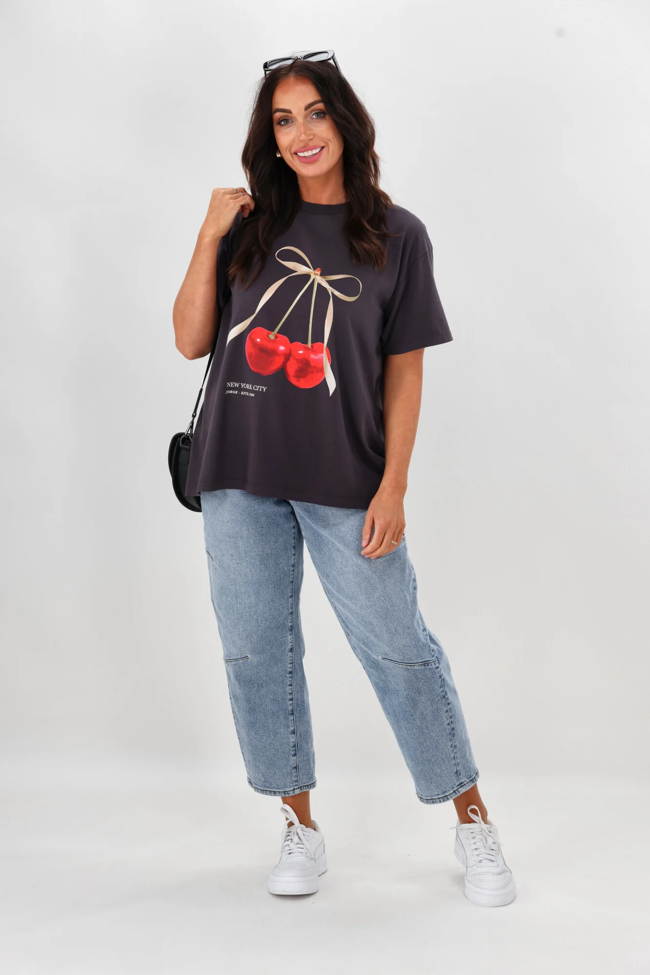 Jorge Cherry Tee Washed Black