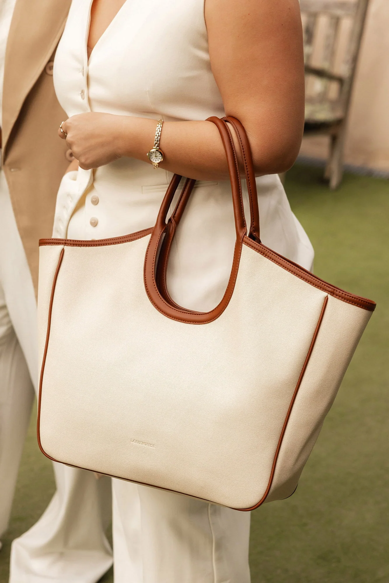 Louenhide Alexandra Tote Bag Canvas/Tan - Image 4