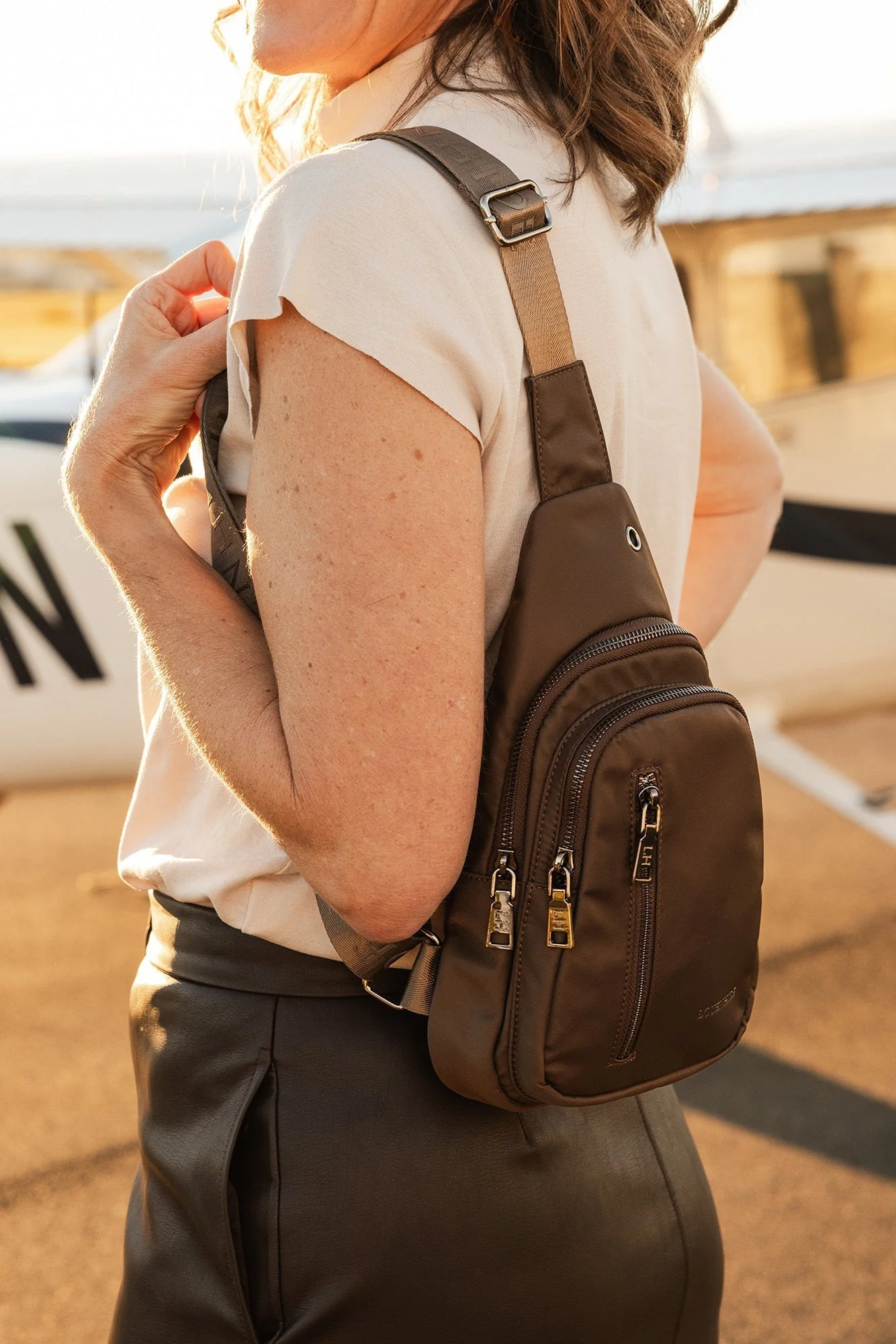 Louenhide Boyd Nylon Sling Bag Chocolate