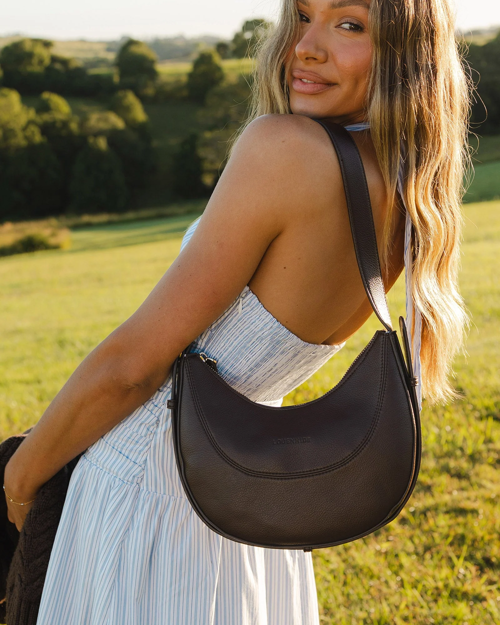 Louenhide Lane Crossbody Bag Chocolate - Image 3