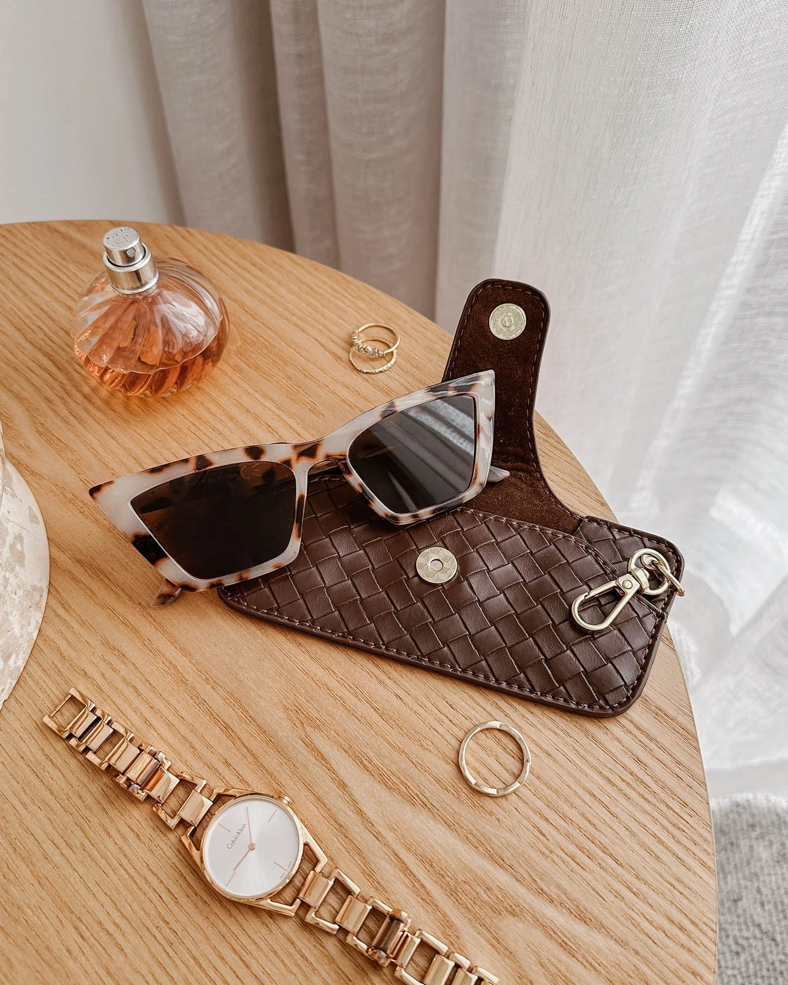 Louenhide Skittle Sunglasses Case Woven Chocolate - Image 3
