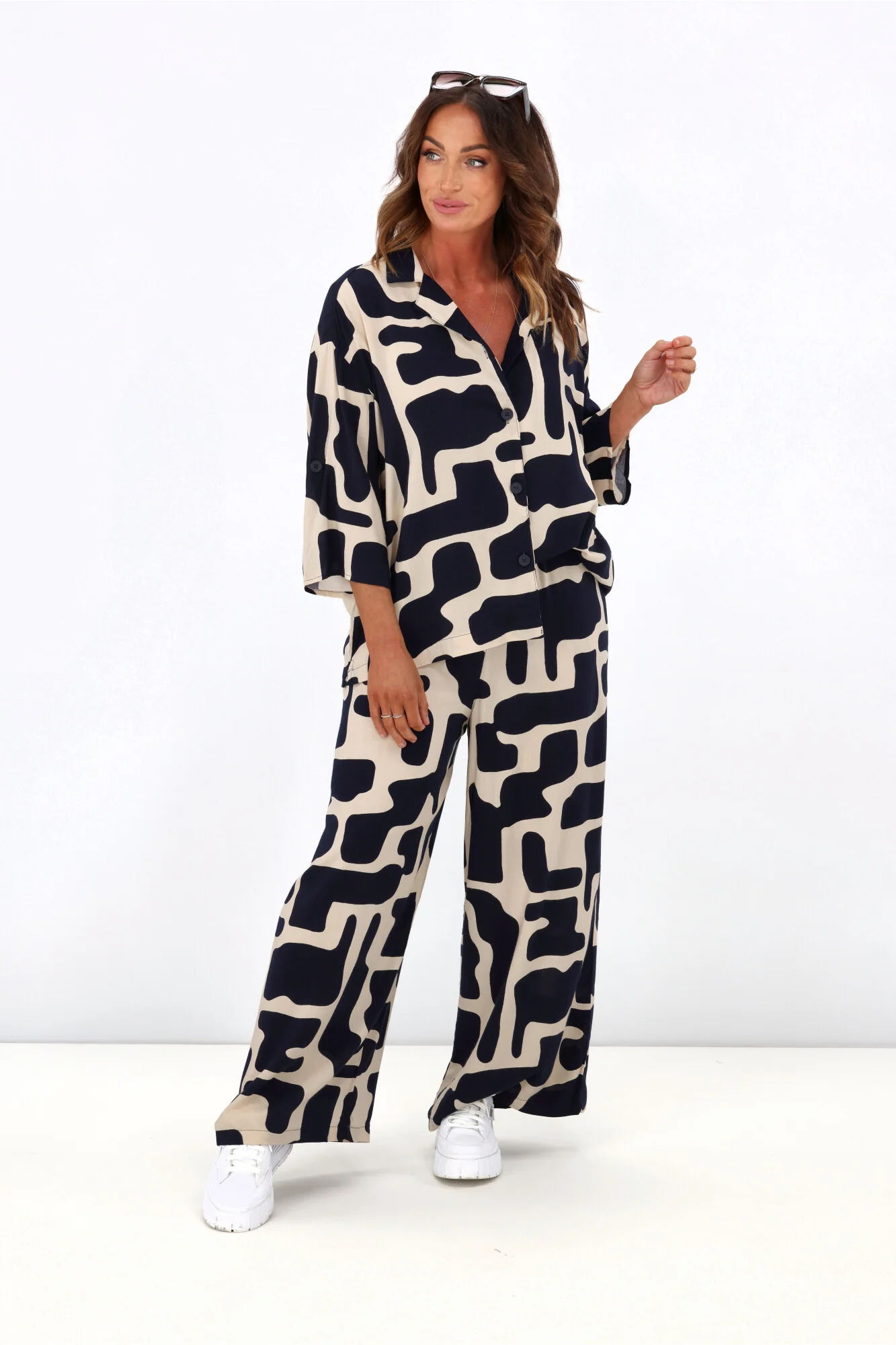 New U Collection Hannah Geo Print Shirt Navy Beige - Image 3
