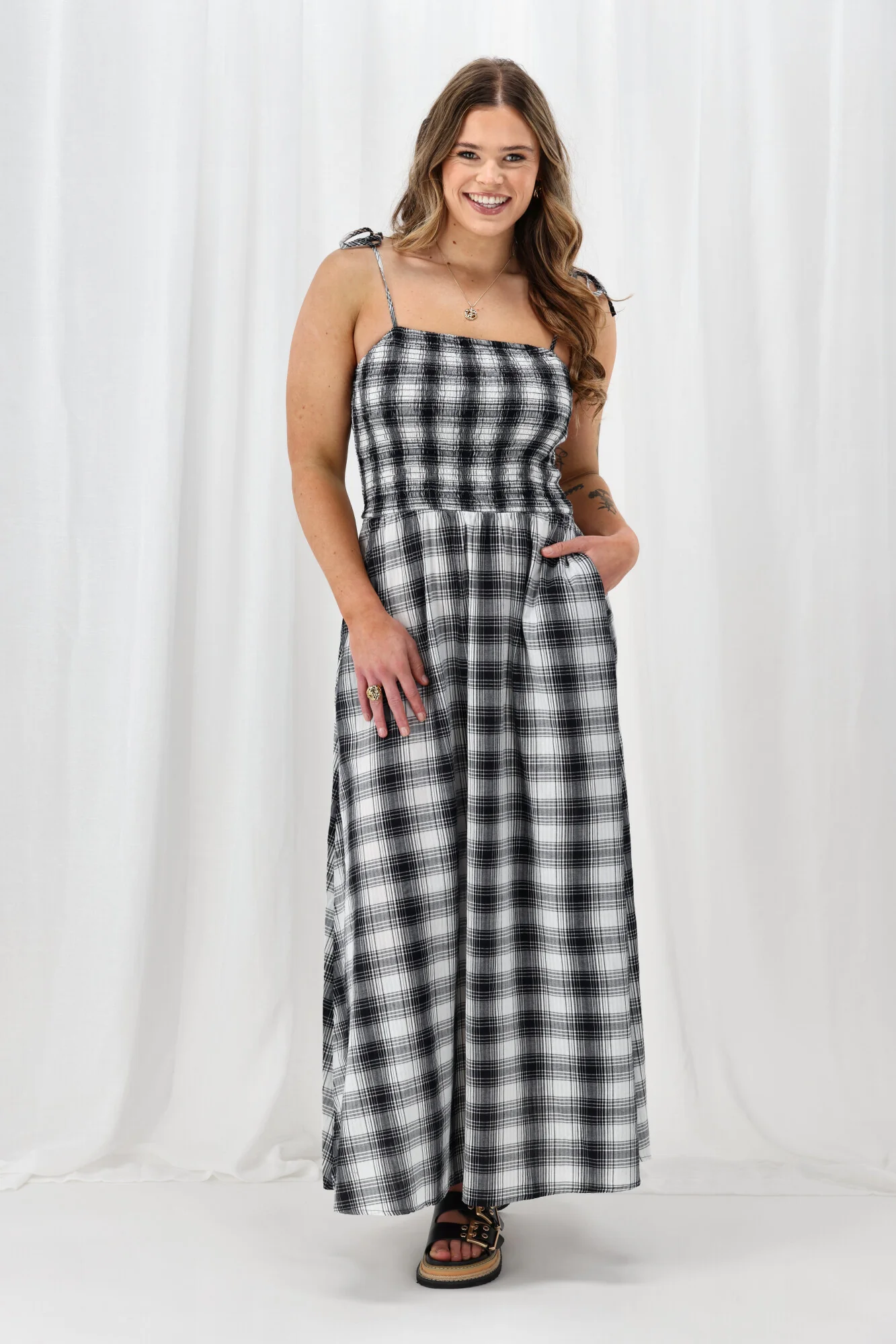 ONLY Onlmaddy Life Maxi Check Smock Dress Black White Check - Image 5