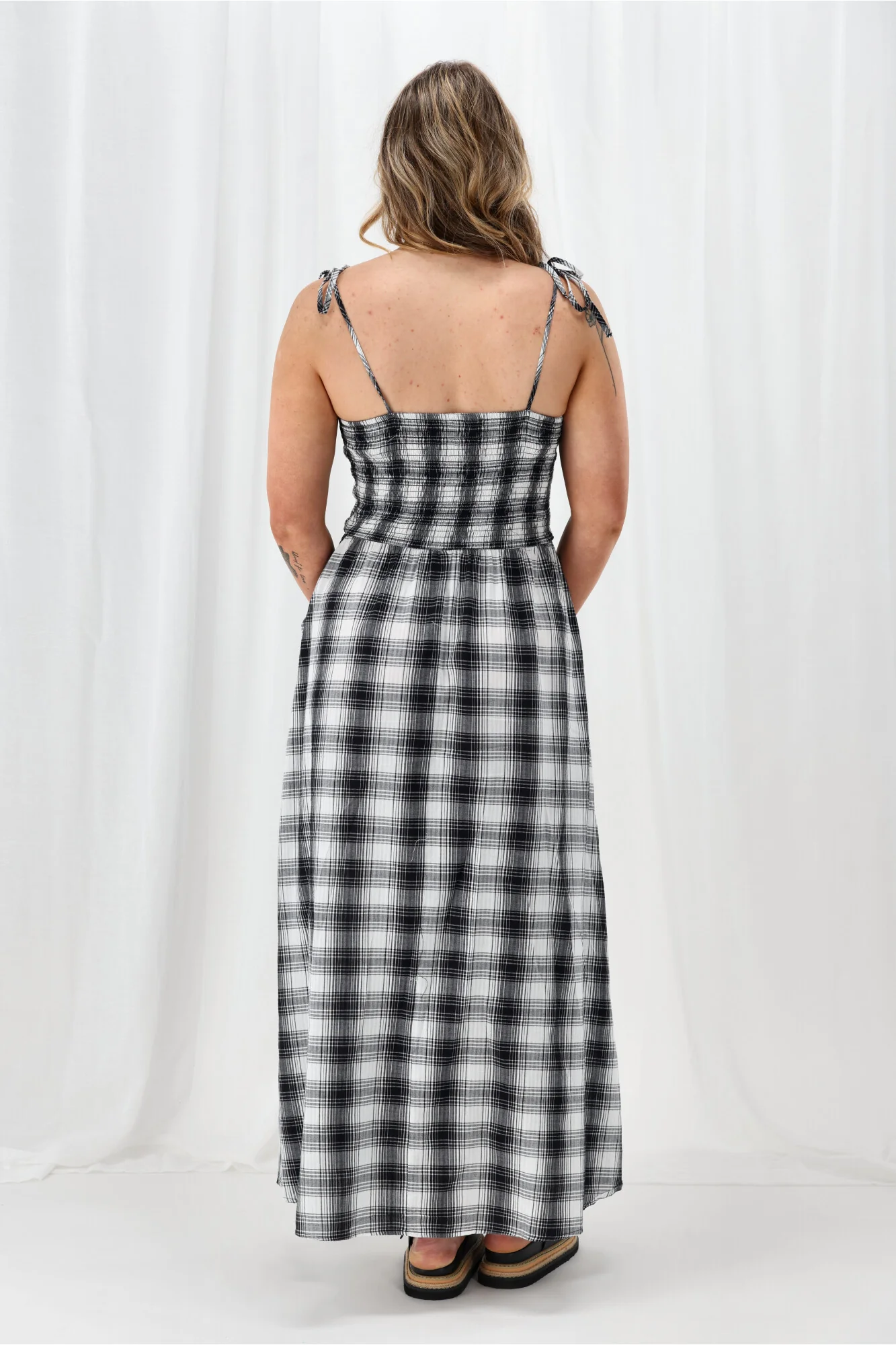 ONLY Onlmaddy Life Maxi Check Smock Dress Black White Check - Image 7