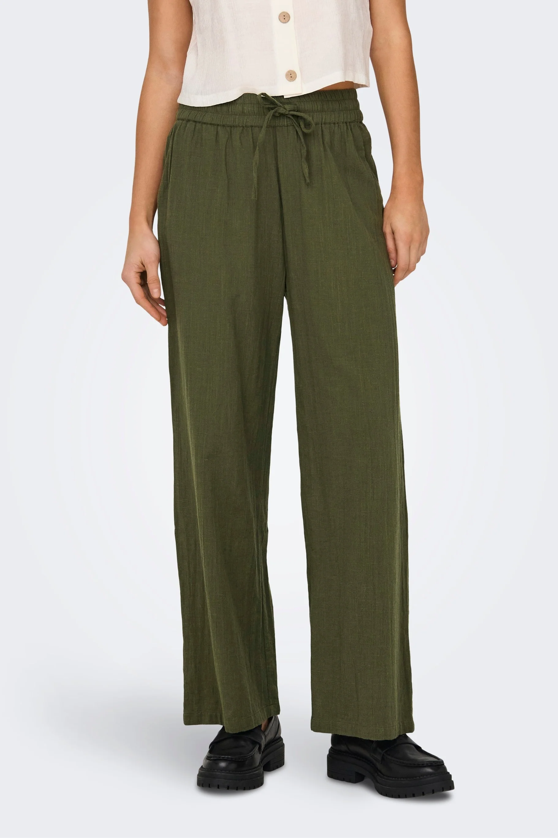 ONLY Tizana Cotton Loose Pant Grape Leaf - Image 2