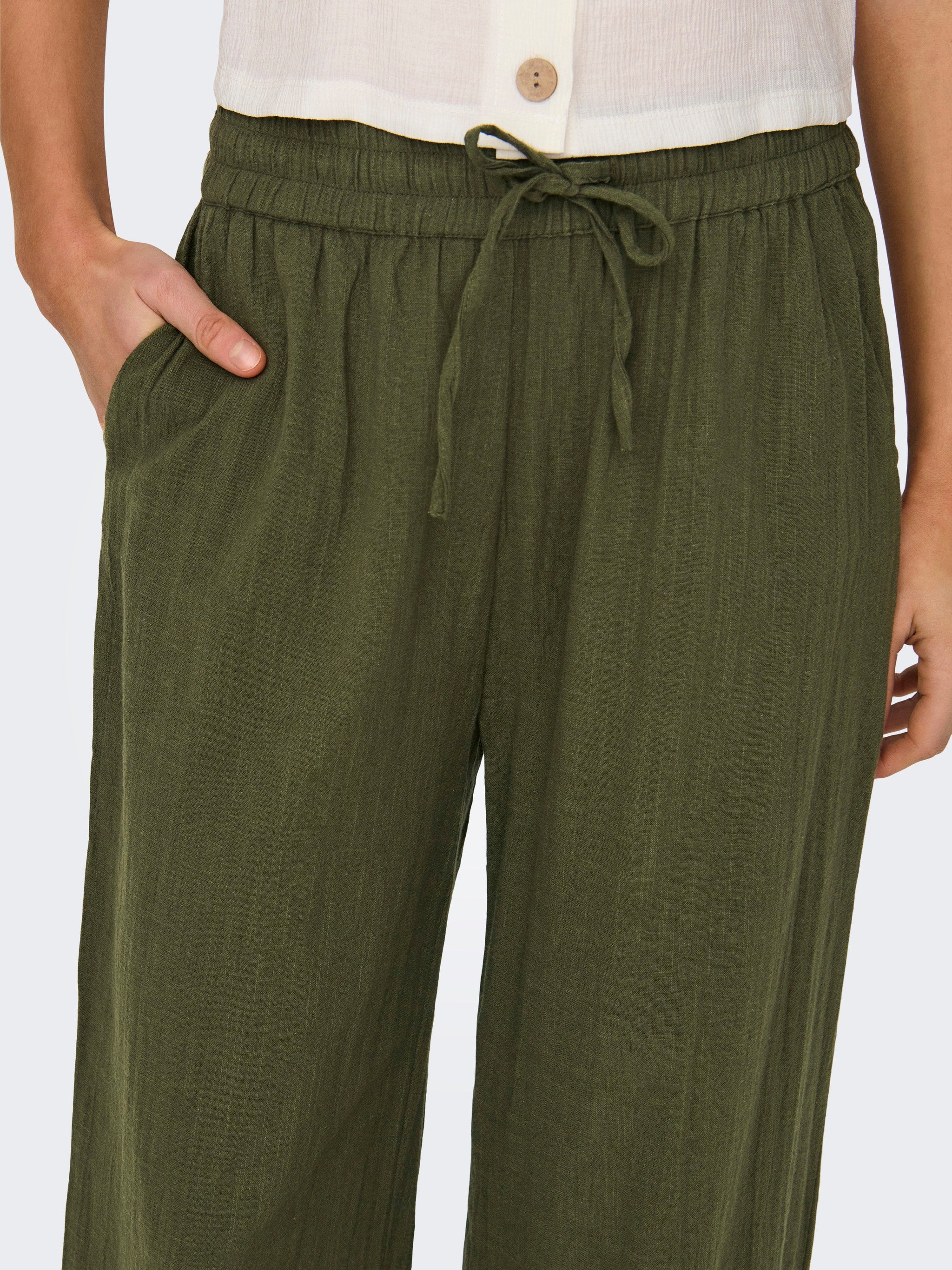 ONLY Tizana Cotton Loose Pant Grape Leaf - Image 3